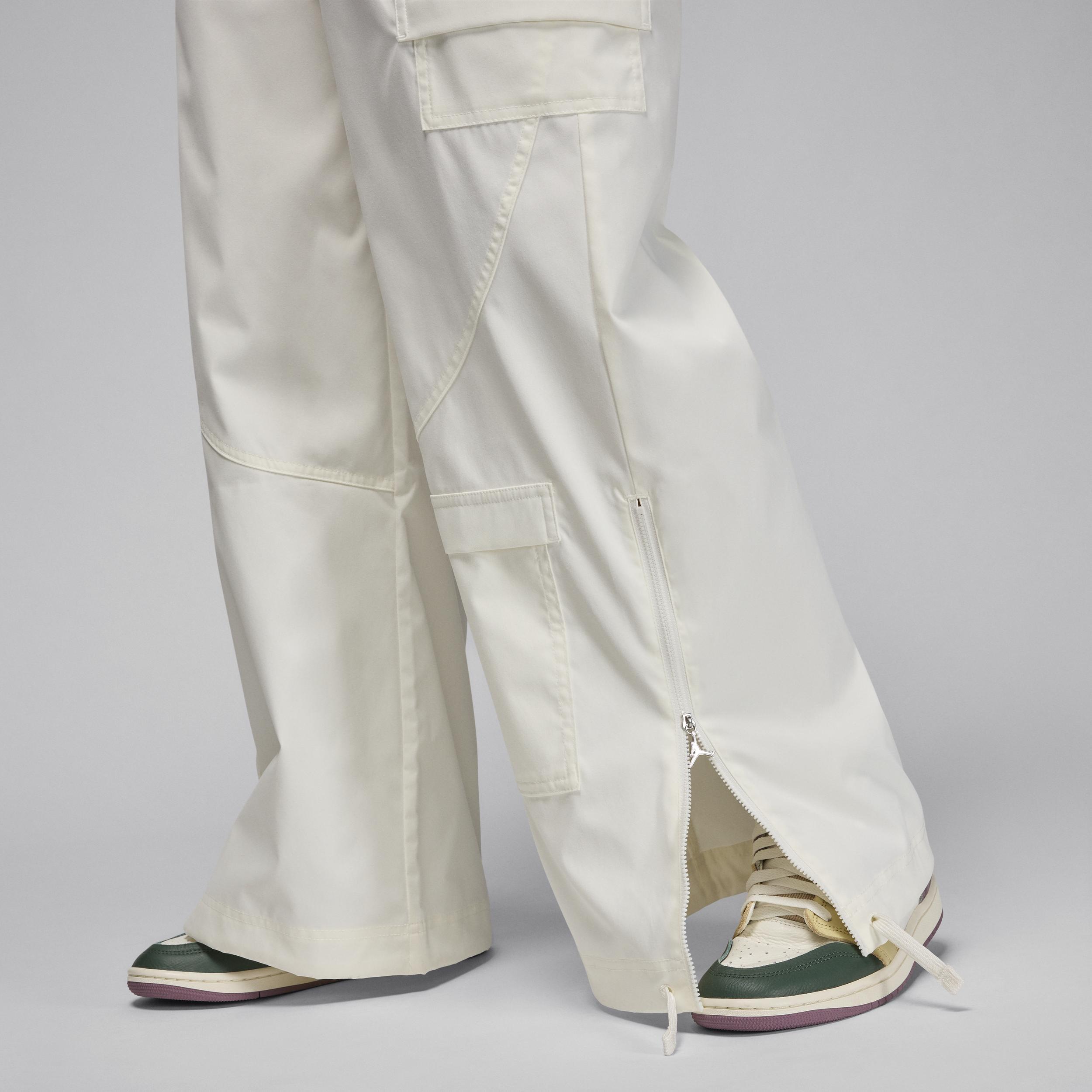 Women's Jordan Chicago Pants Product Image