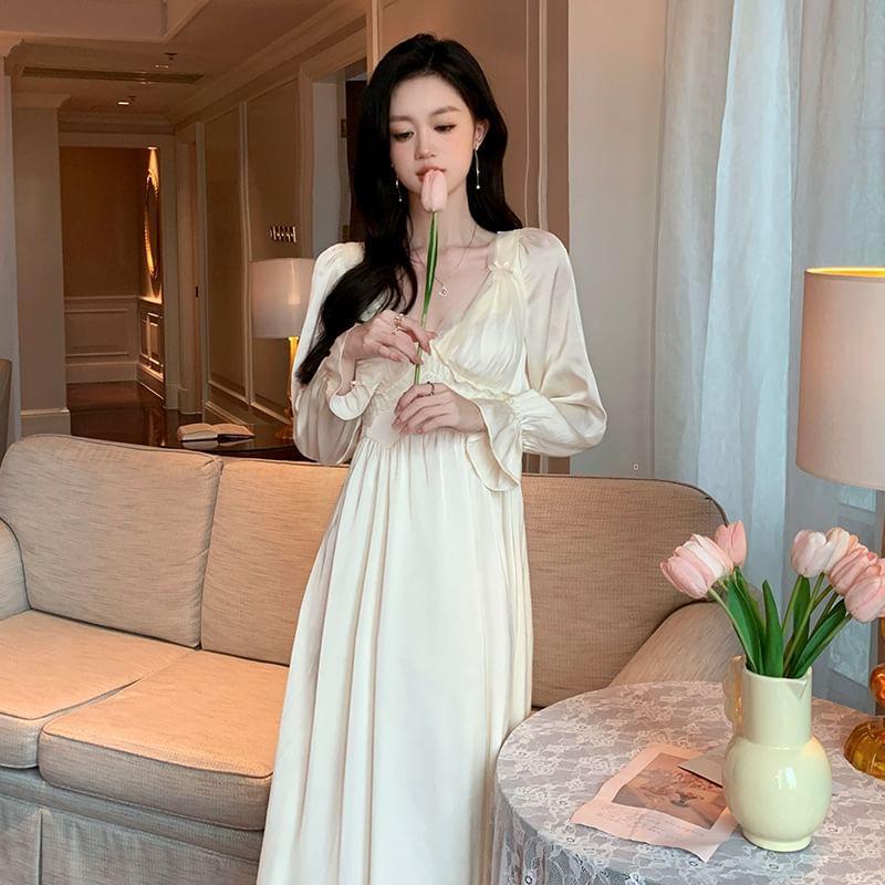 Puff-Sleeve Plain Lace Trim Pajama Dress Product Image