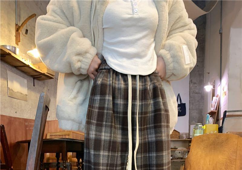High Rise Plain Loose-Fit Wide-Leg Pants Product Image