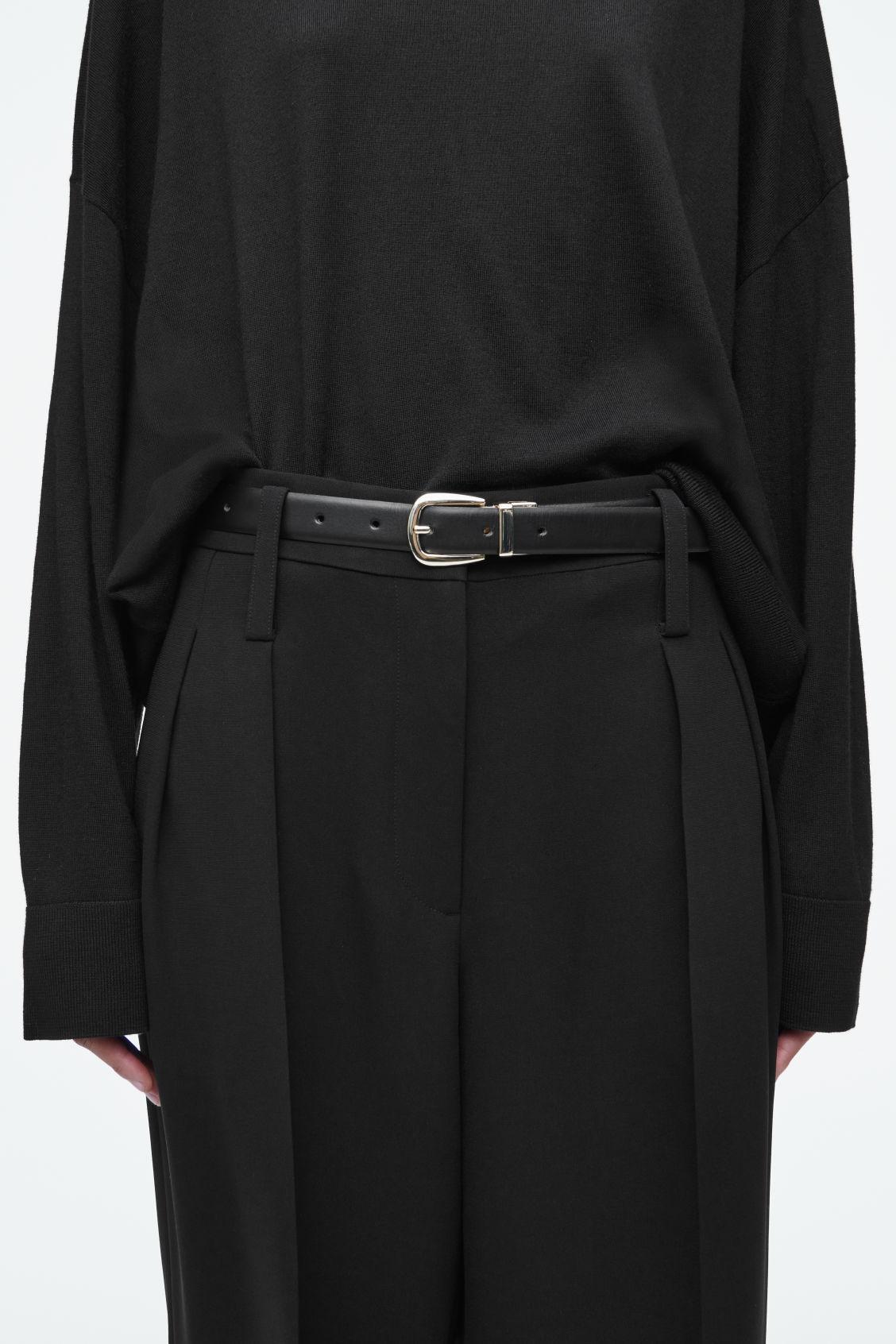 REVERSIBLE LEATHER BELT Product Image