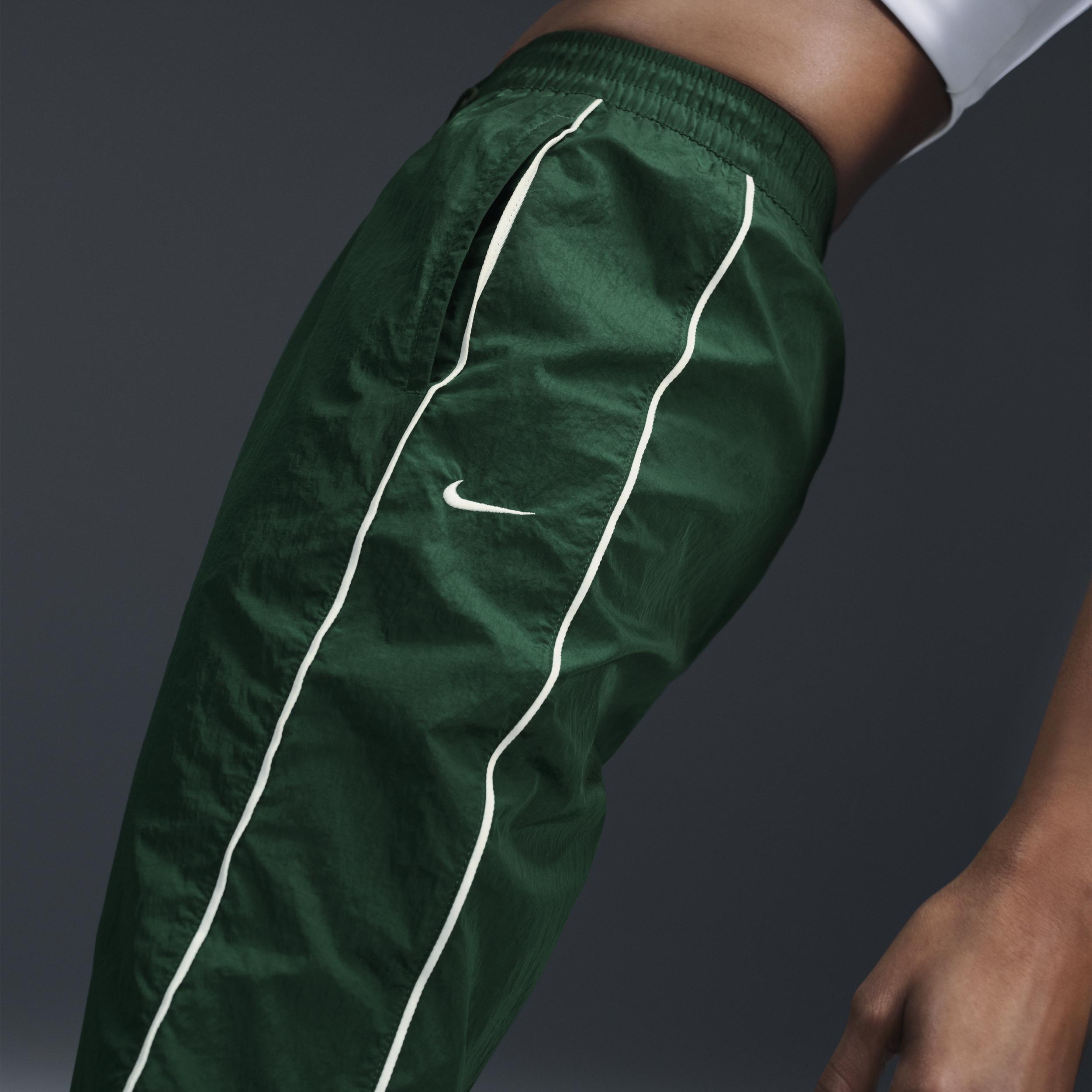 Nike Women's Windrunner High-Waisted Woven Open-Hem Pants Product Image