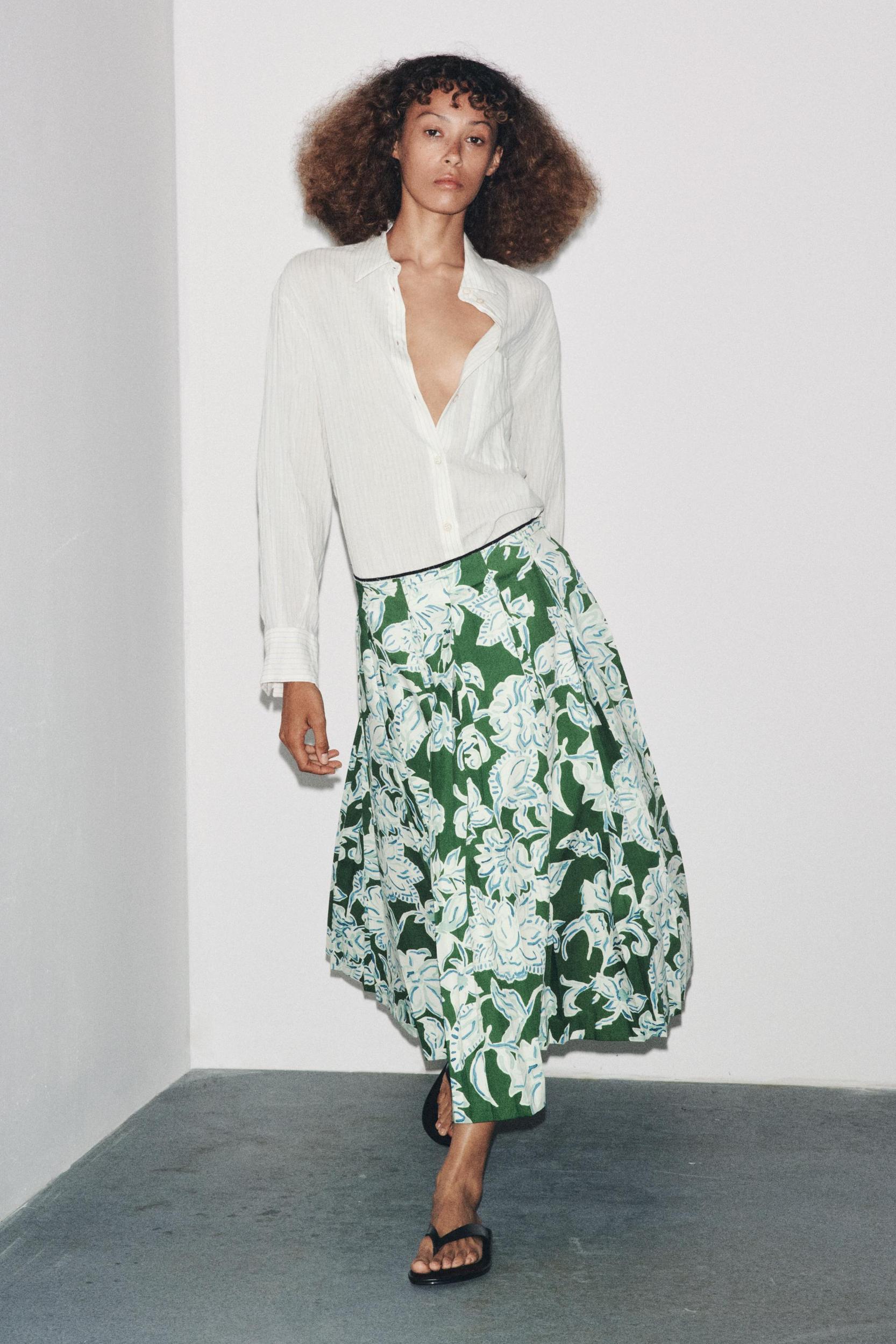 PLEATED FLORAL SKIRT ZW COLLECTION Product Image