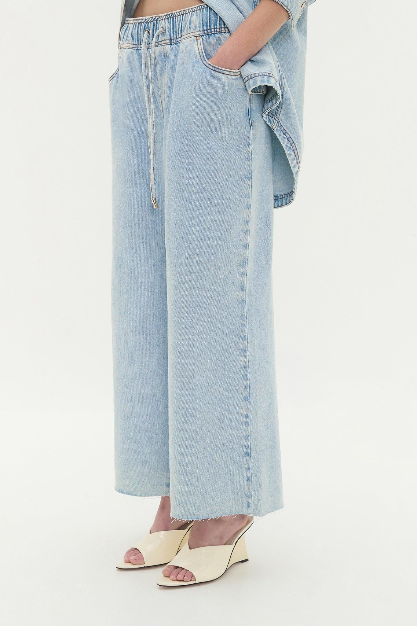 Flynn Crop Denim Jeans Product Image