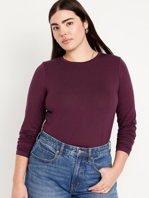Long-Sleeve Bestee T-Shirt Product Image