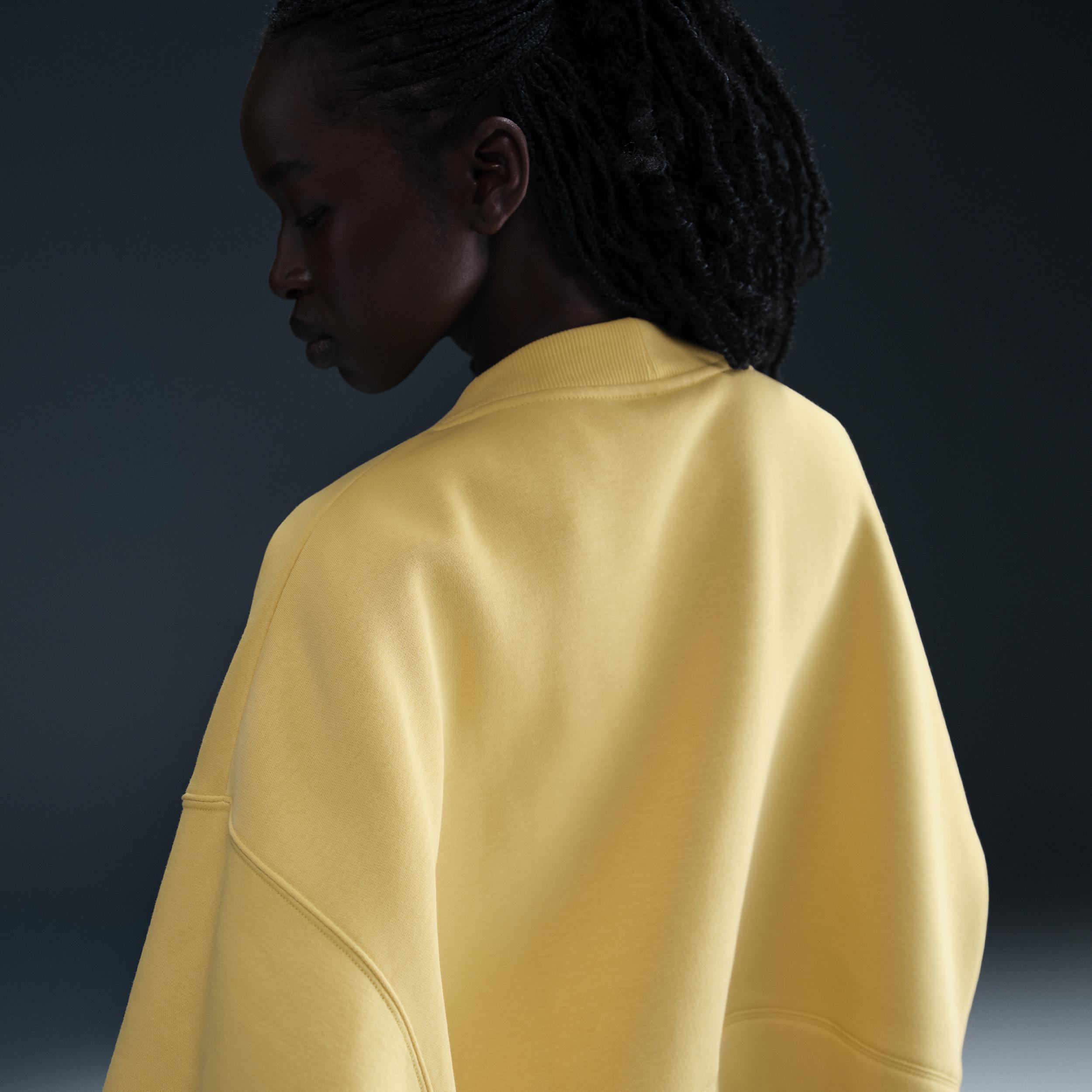 Nike Sportswear Phoenix Fleece Women's Over-Oversized Graphic Cardigan Product Image