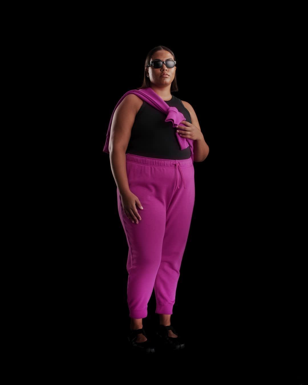 Nike Sportswear Club Fleece Women's Mid-Rise Joggers (Plus Size) Product Image