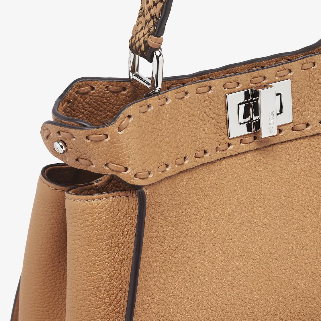 Peekaboo MiniCappuccino-colored Selleria bag with 220 hand-sewn stitches Product Image