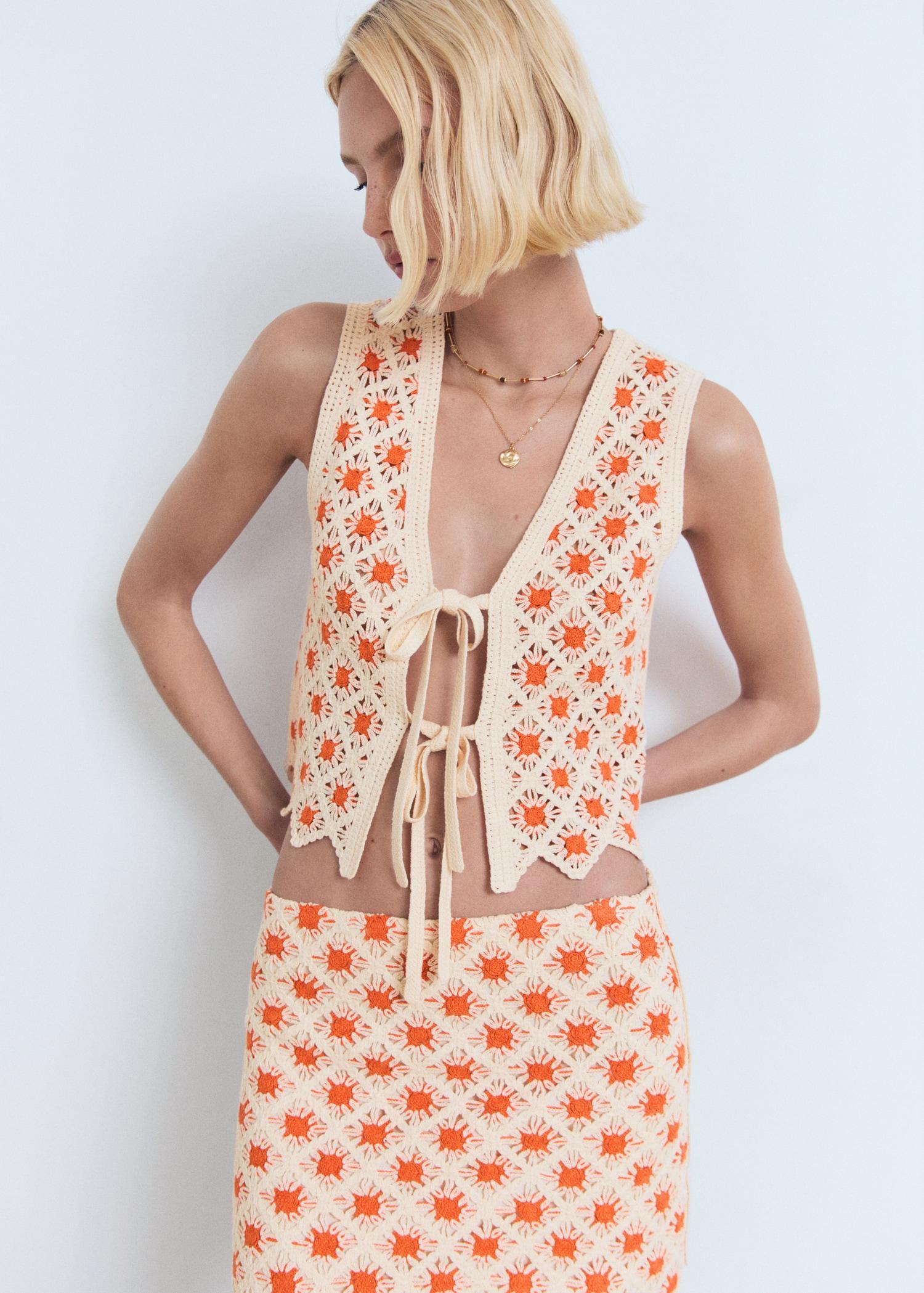Crochet mini skirt - Women | MANGO USA Product Image