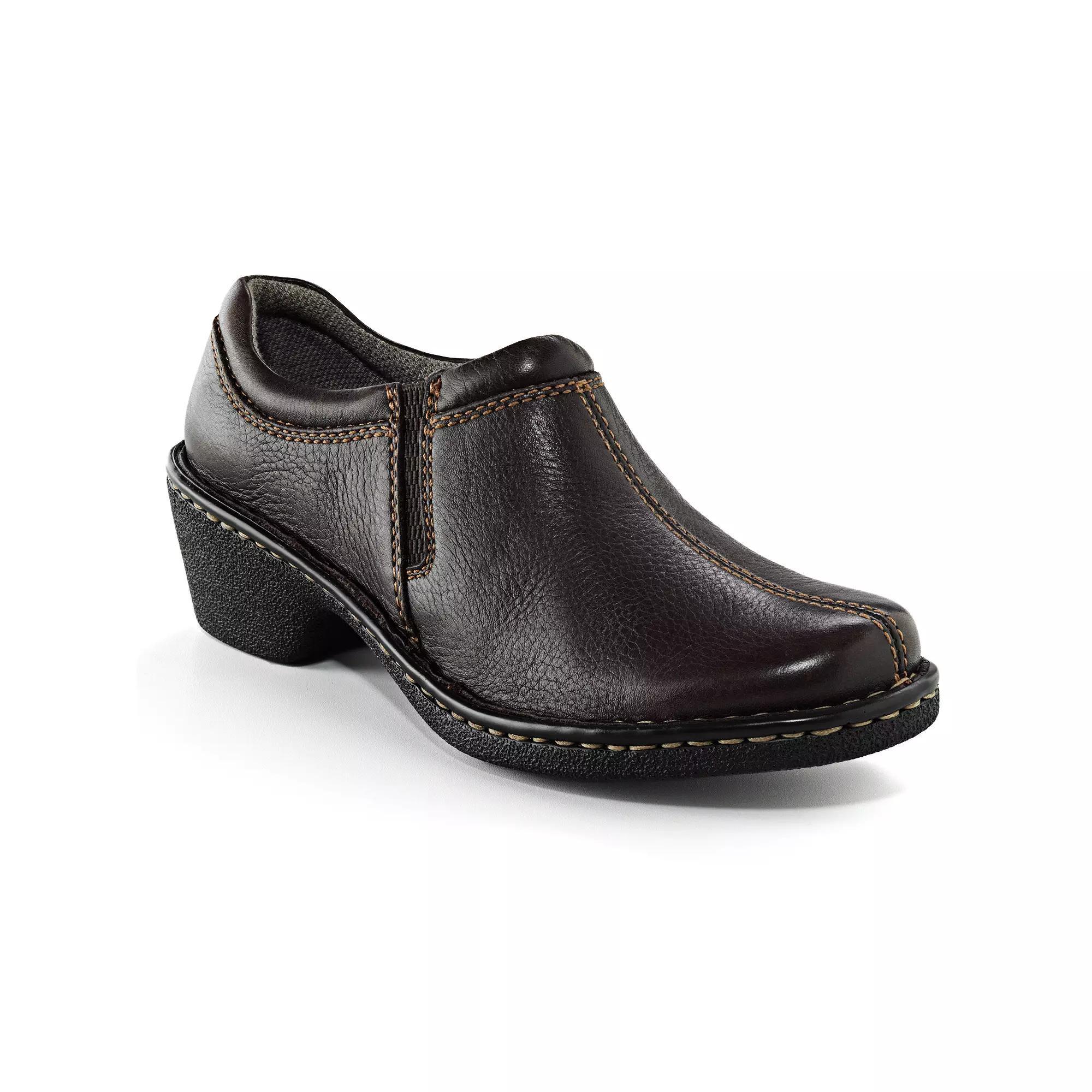 Eastland Amore Womens Slip-On Shoes Product Image