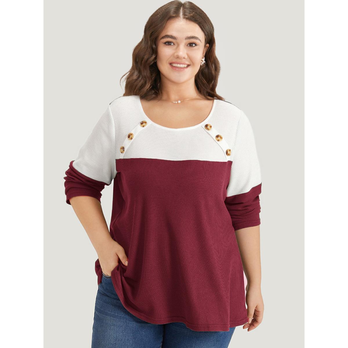 Plus Size Colorblock Contrast Button Detail Crew Neck T-shirt Burgundy Women Casual Contrast Plain Round Neck Dailywear T-shirts BloomChic 14-16/1X Product Image