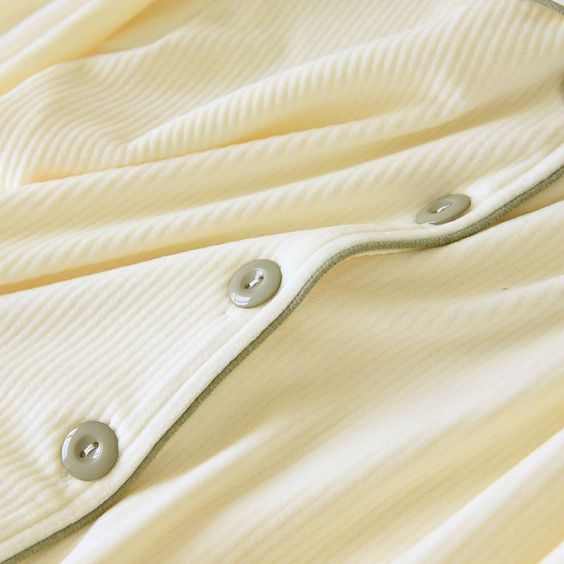 Couple Matching Contrast Trim Pajama Set Product Image