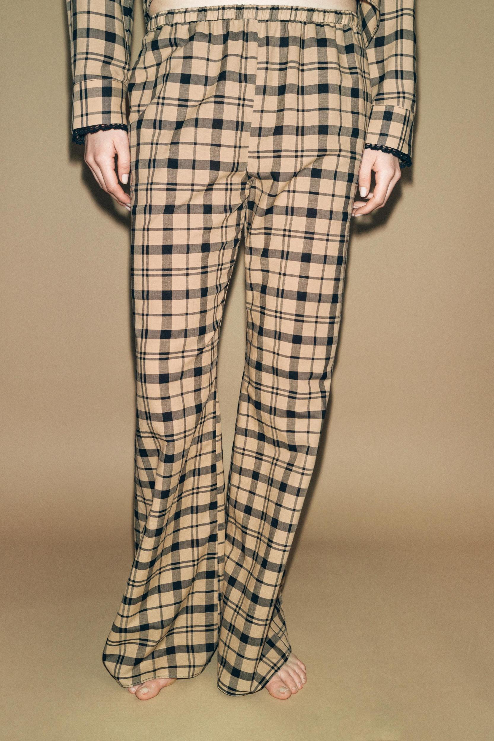CHECKERED PAJAMA PANTS Product Image