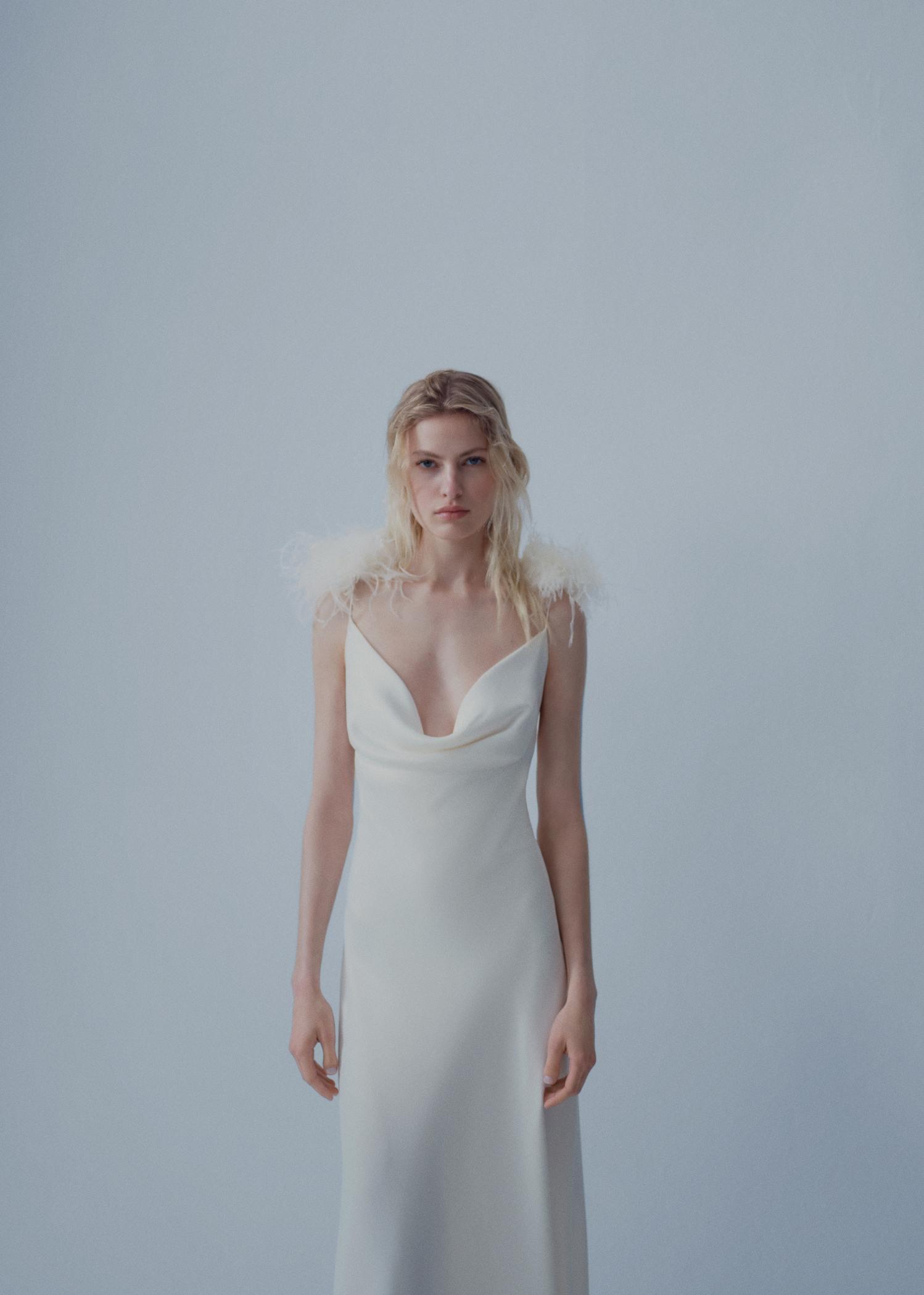 Slip dress with feather detail - Women | MANGO USA Product Image