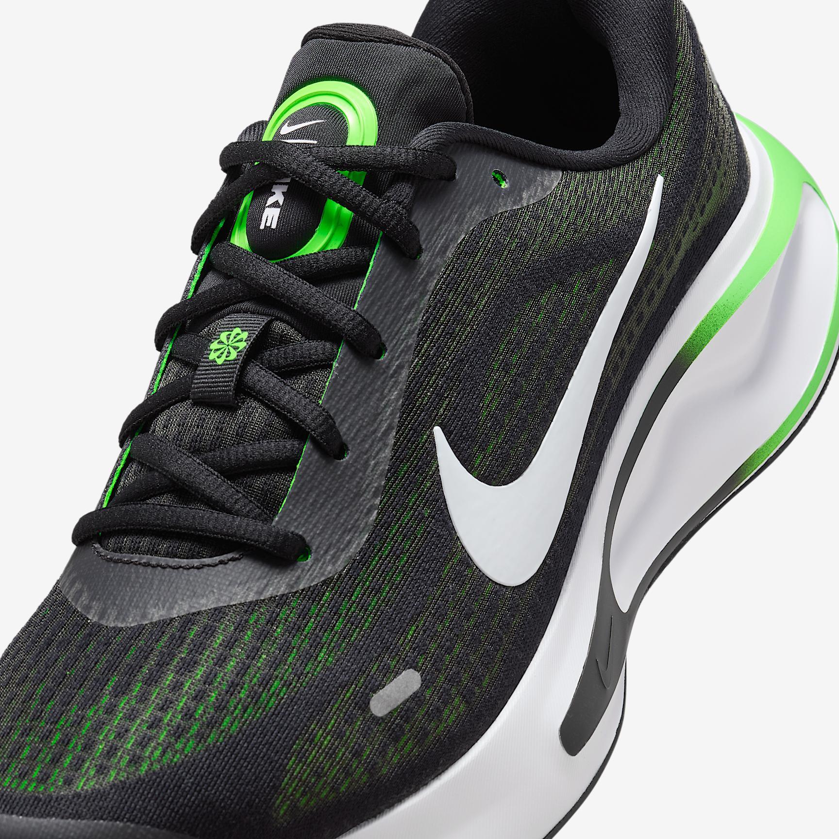 Nike Men's Journey Run Road Running Shoes Product Image