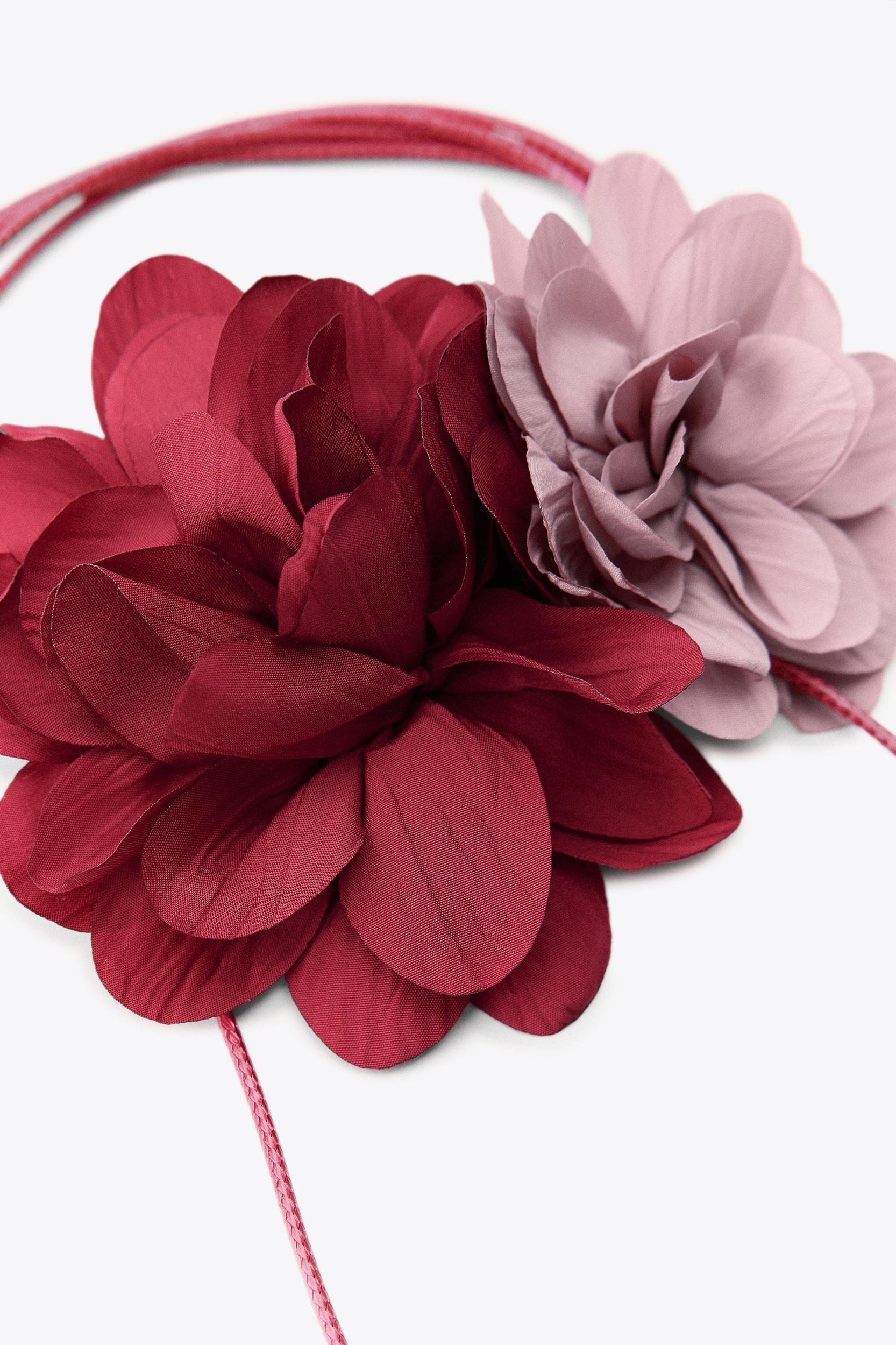 CORDED COLLAR FLOWERS Product Image