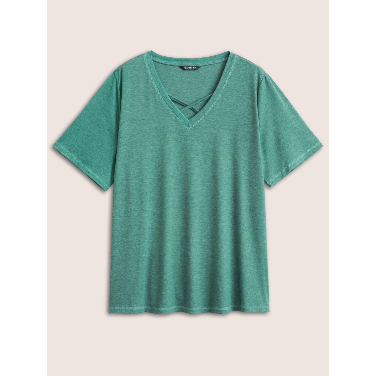 Plus Size Solid Crisscross Neck Contrast Stitch T-shirt Green Women Casual Plain V-neck Everyday T-shirts BloomChic 18-20/2X Product Image