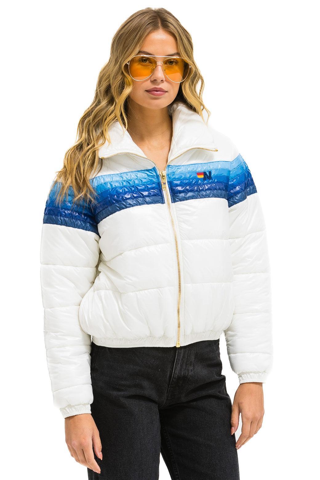 5 STRIPE LUXE APRES PUFFER JACKET - GLOSSY WHITE // BLUE STRIPES Female Product Image