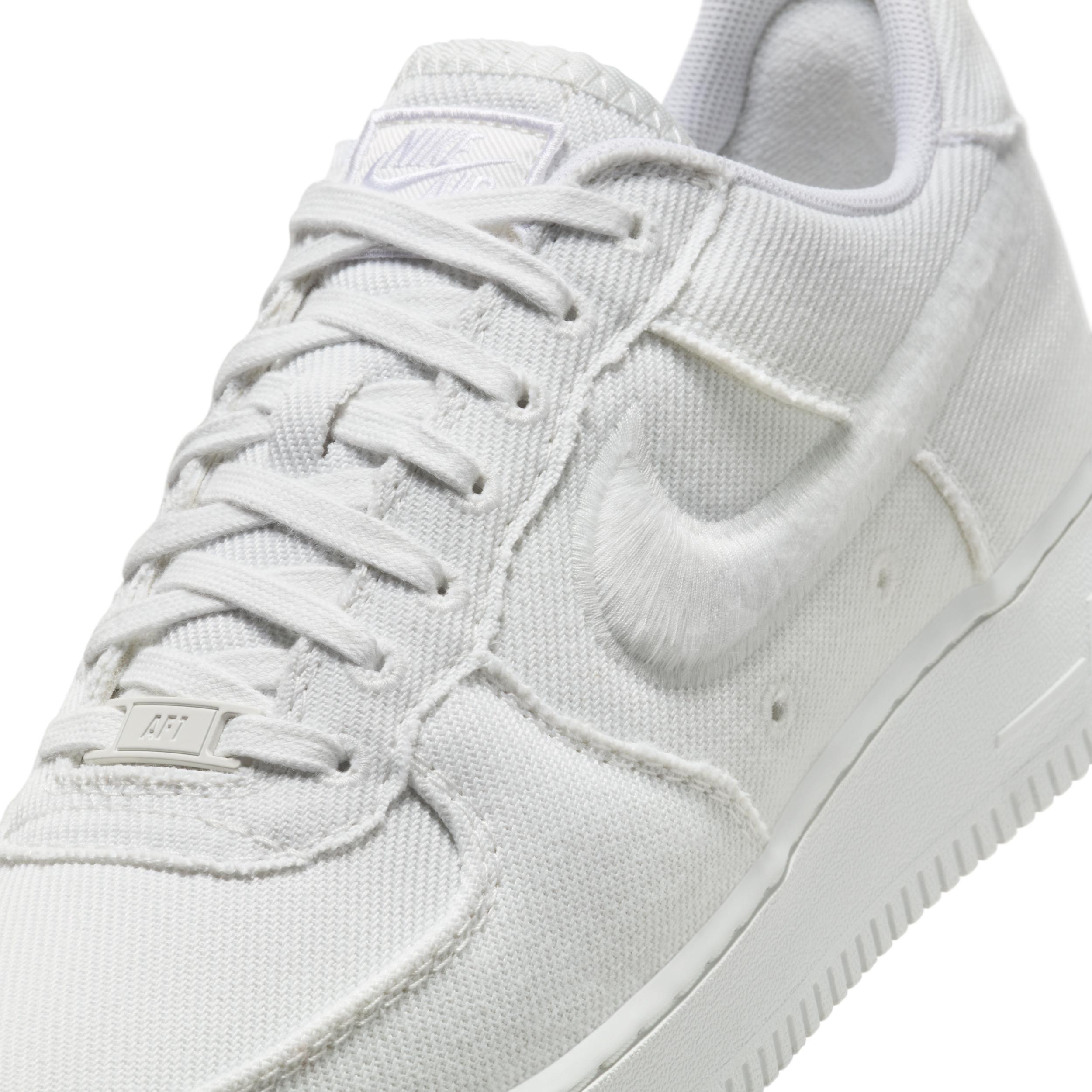 Nike Men's Air Force 1 Low Canvas Shoes Product Image