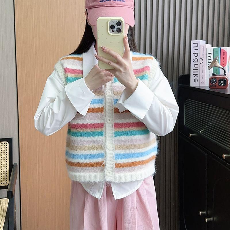 Round Neck Striped Button Sweater Vest Product Image