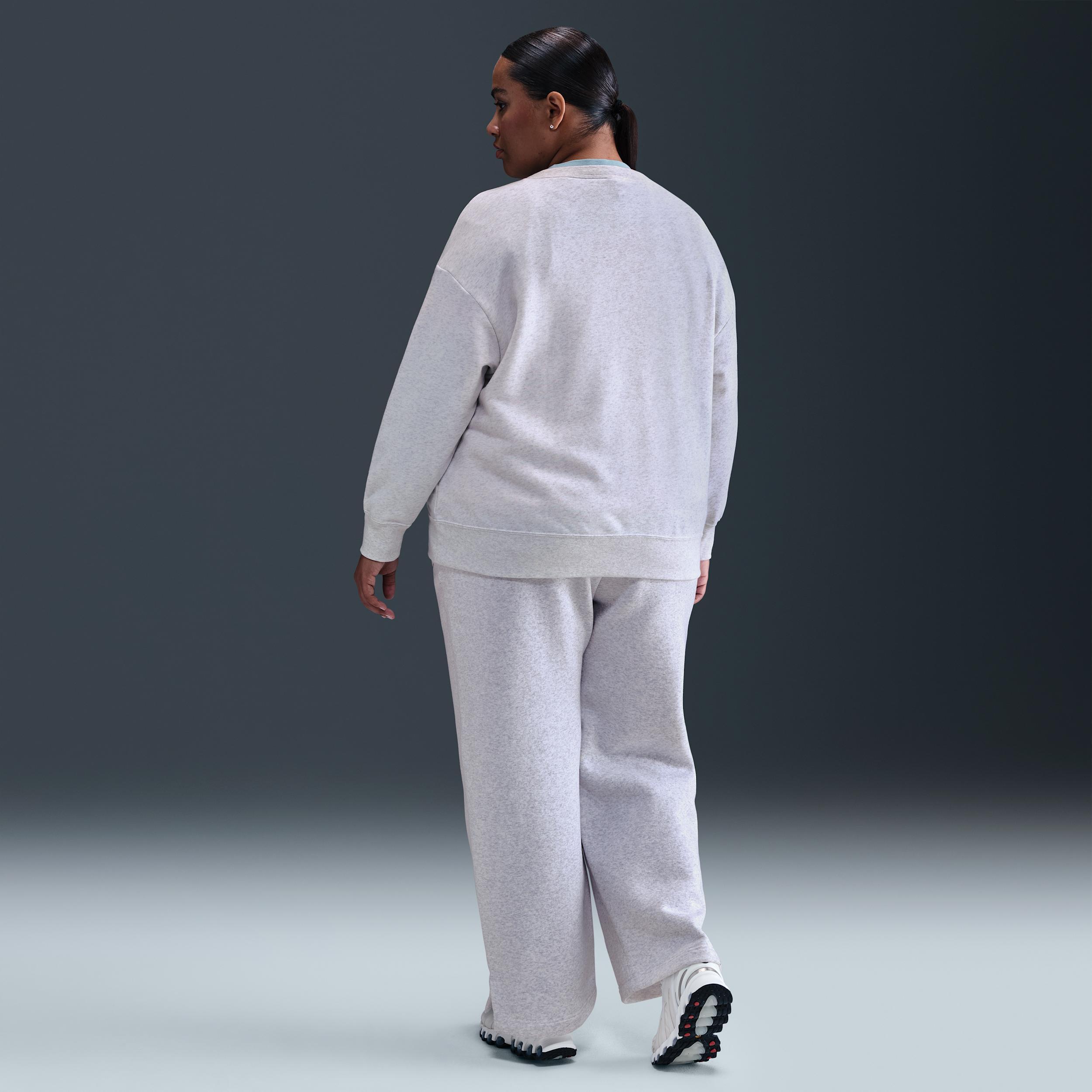 Nike Sportswear Club Fleece Women's Loose Crew-Neck Sweatshirt (Plus Size) Product Image
