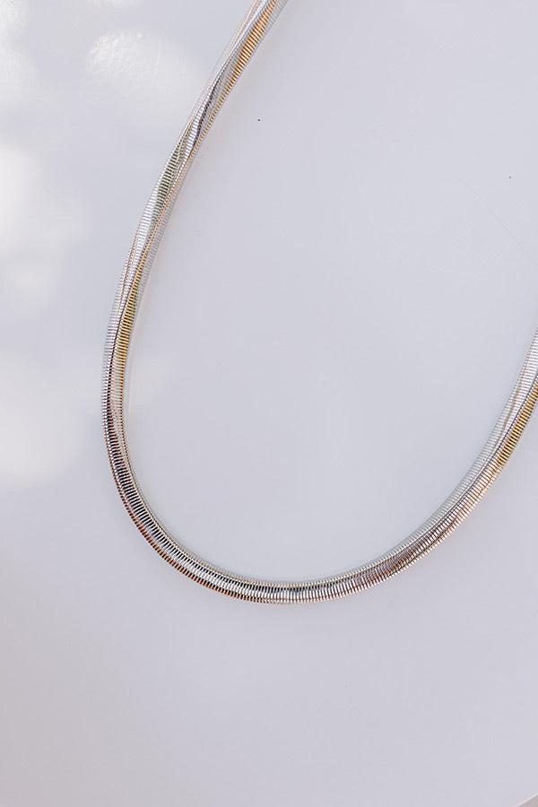 Cue The Chic Necklace in Silver Product Image
