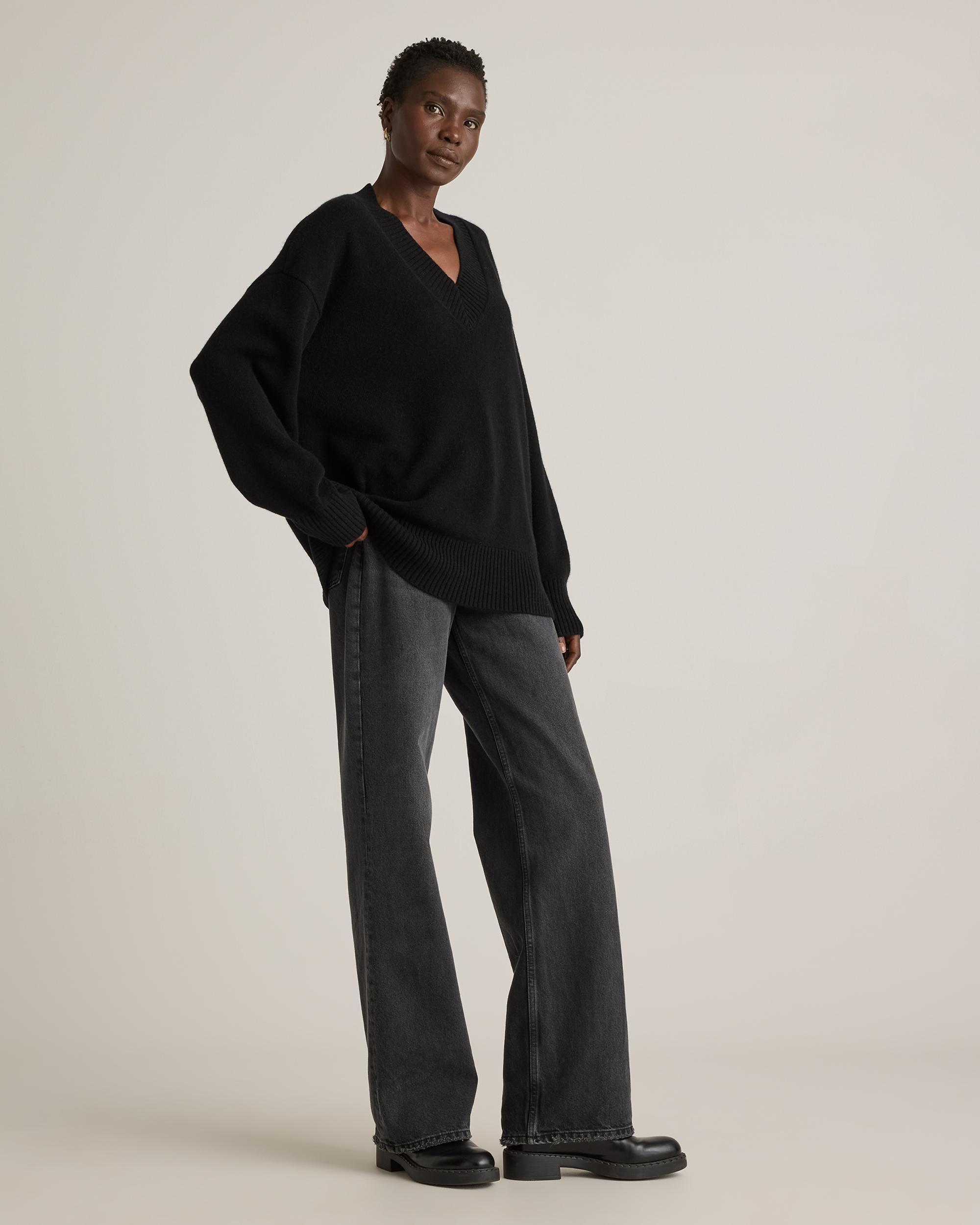 Quince | Women's Mongolian Cashmere OverSized V-Neck Sweater Size XL Product Image
