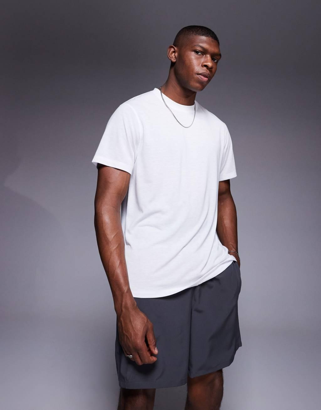 4505 Running back graphic loose fit mesh T-shirt in white Product Image