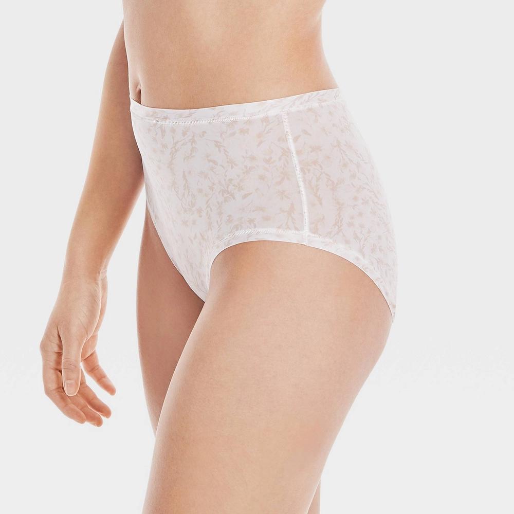Hanes® Alive Full Support Control-Top Pantyhose, Women's, Barely Black Product Image