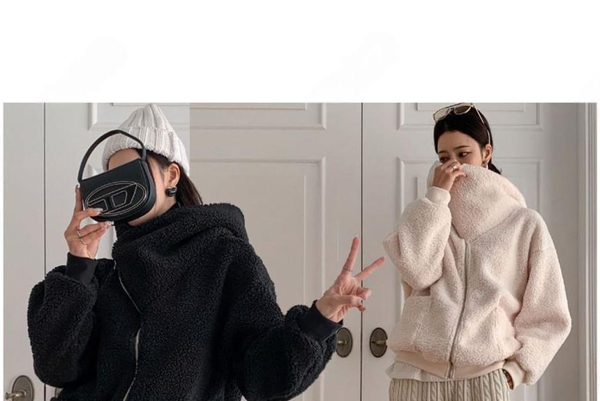 Fleece Turtleneck Plain Loose-Fit Zip-Up Jacket Product Image
