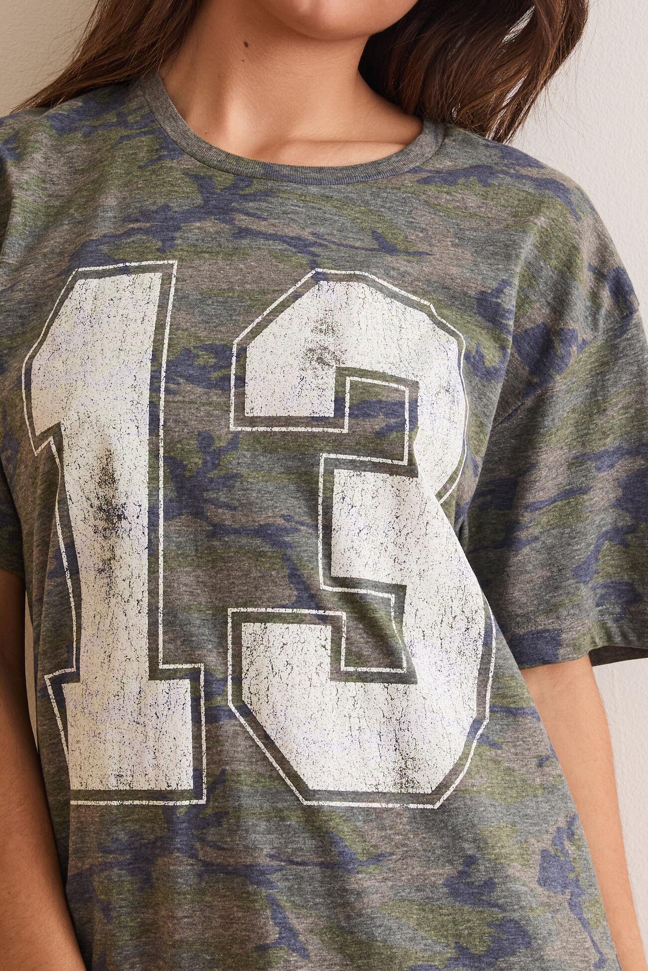 13 Oversized Graphic Tee Product Image