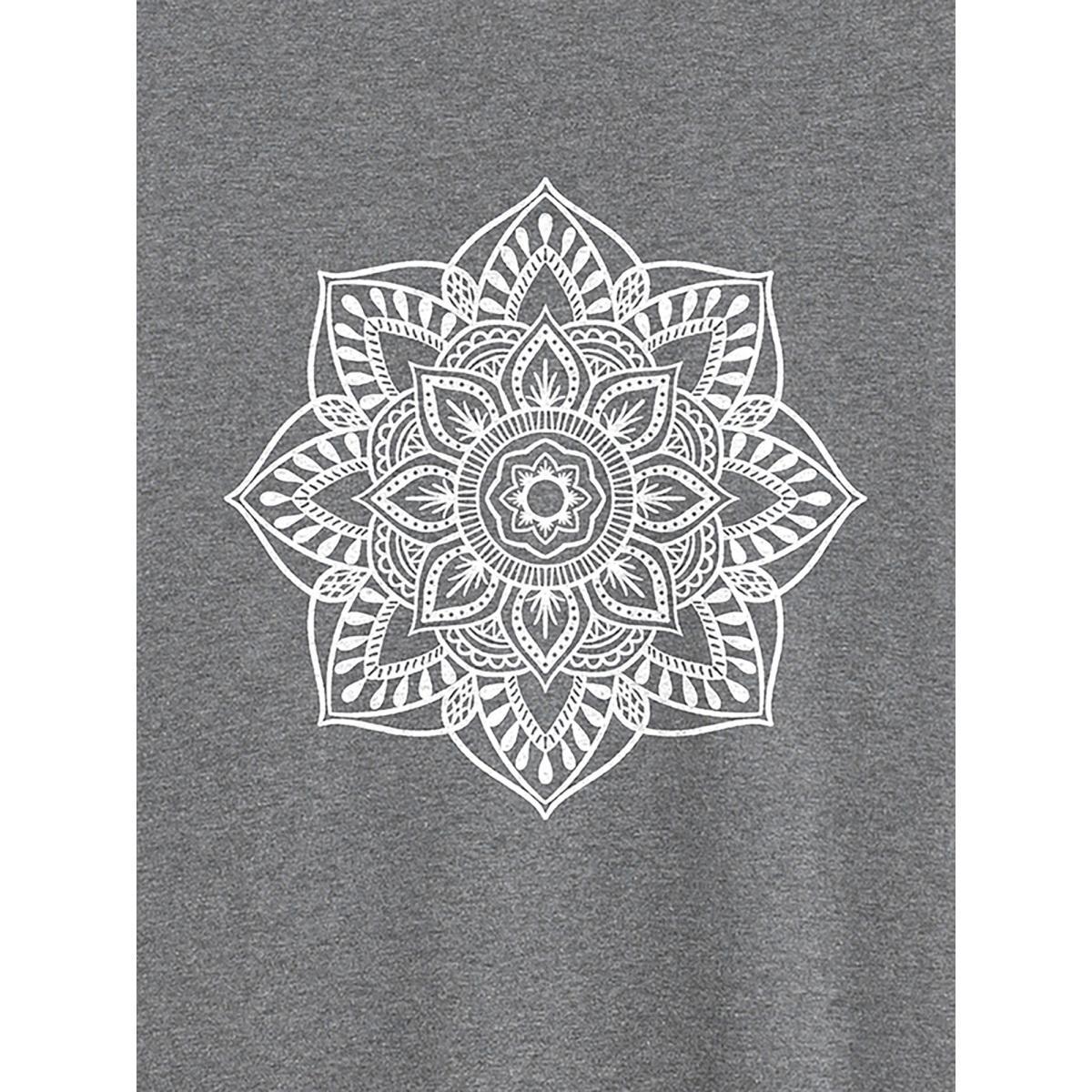 Plus Size Boho Floral Motif Round Neck T-Shirt DarkGray Women Non Natural Flowers Round Neck Everyday-Casual T-shirts BloomChic 28/5X Product Image