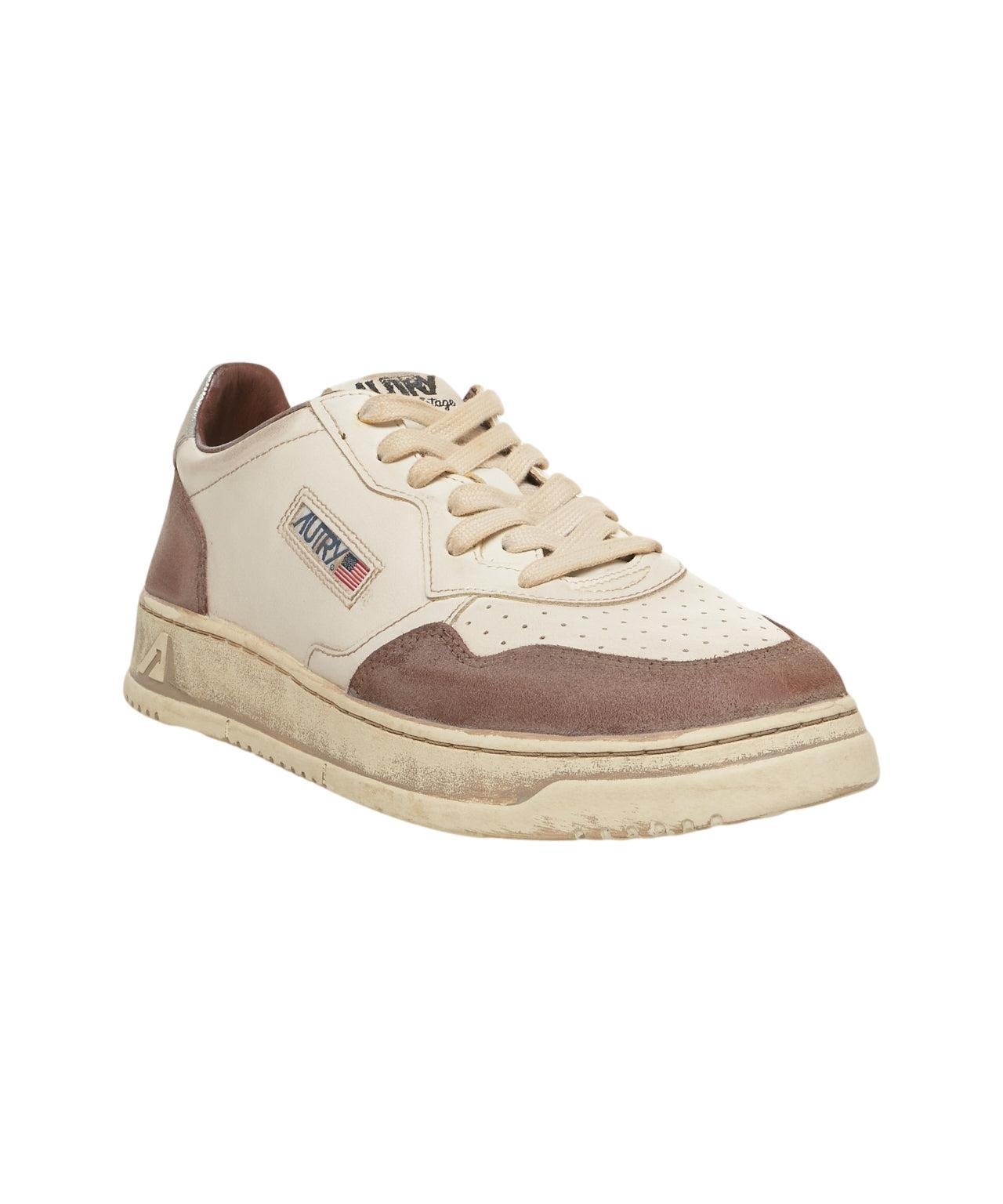 Sneaker 'Supervint Low' Product Image