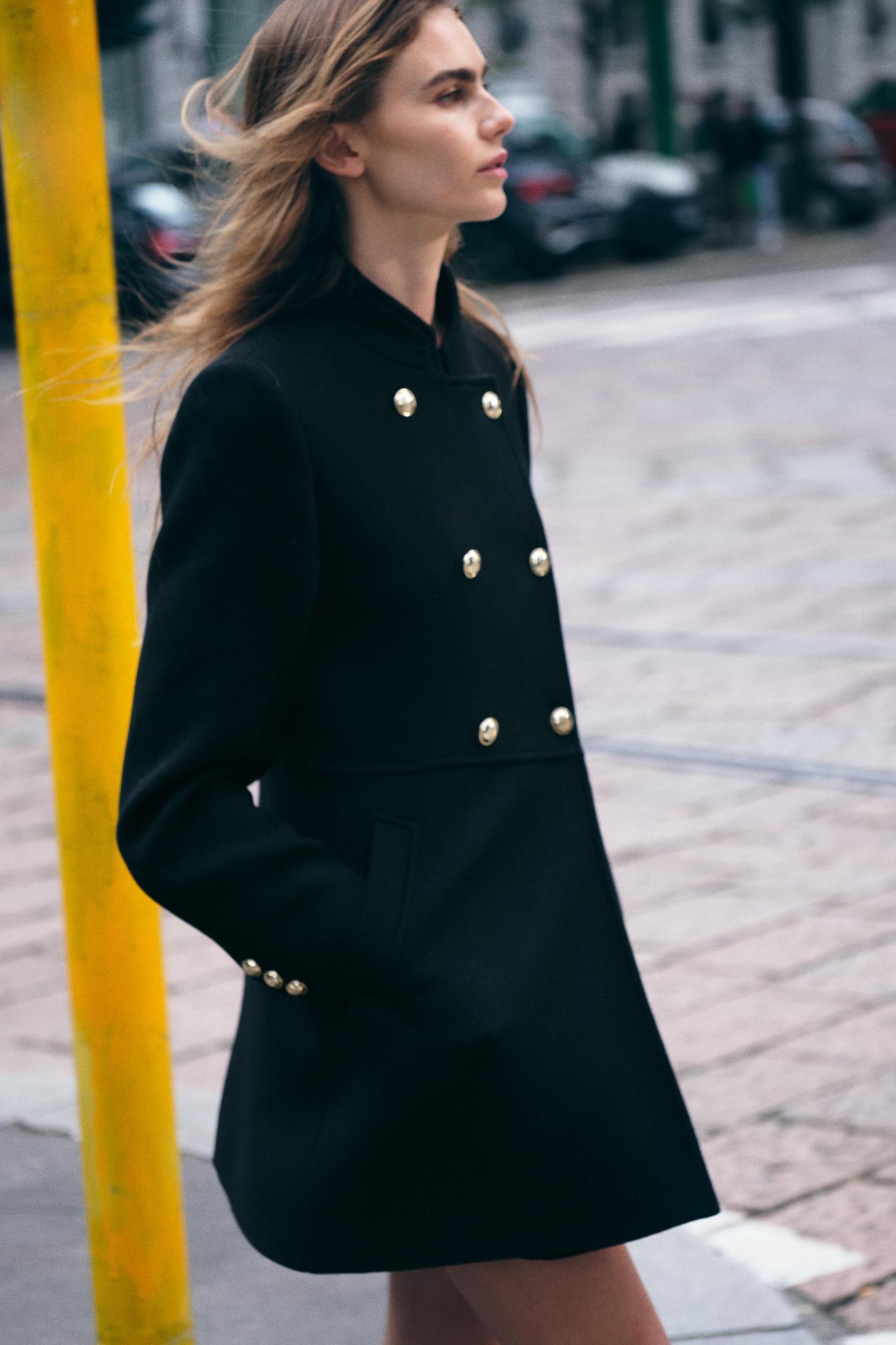 DOUBLE BREASTED WOOL BLEND COAT Product Image