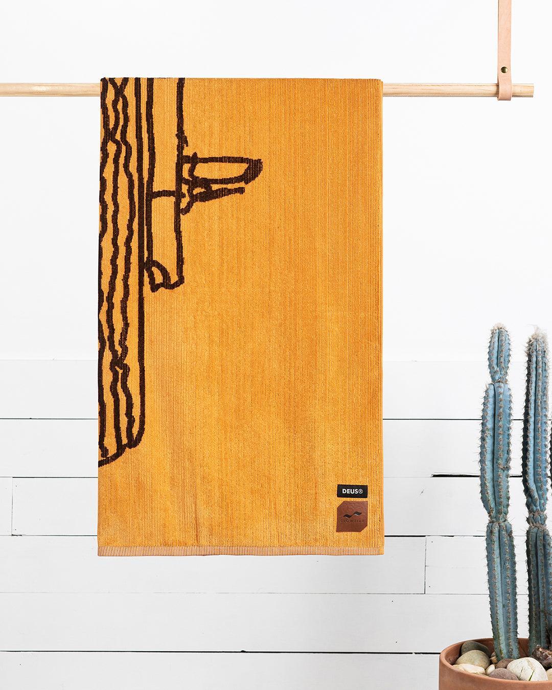 Machina Towel - Gold Product Image