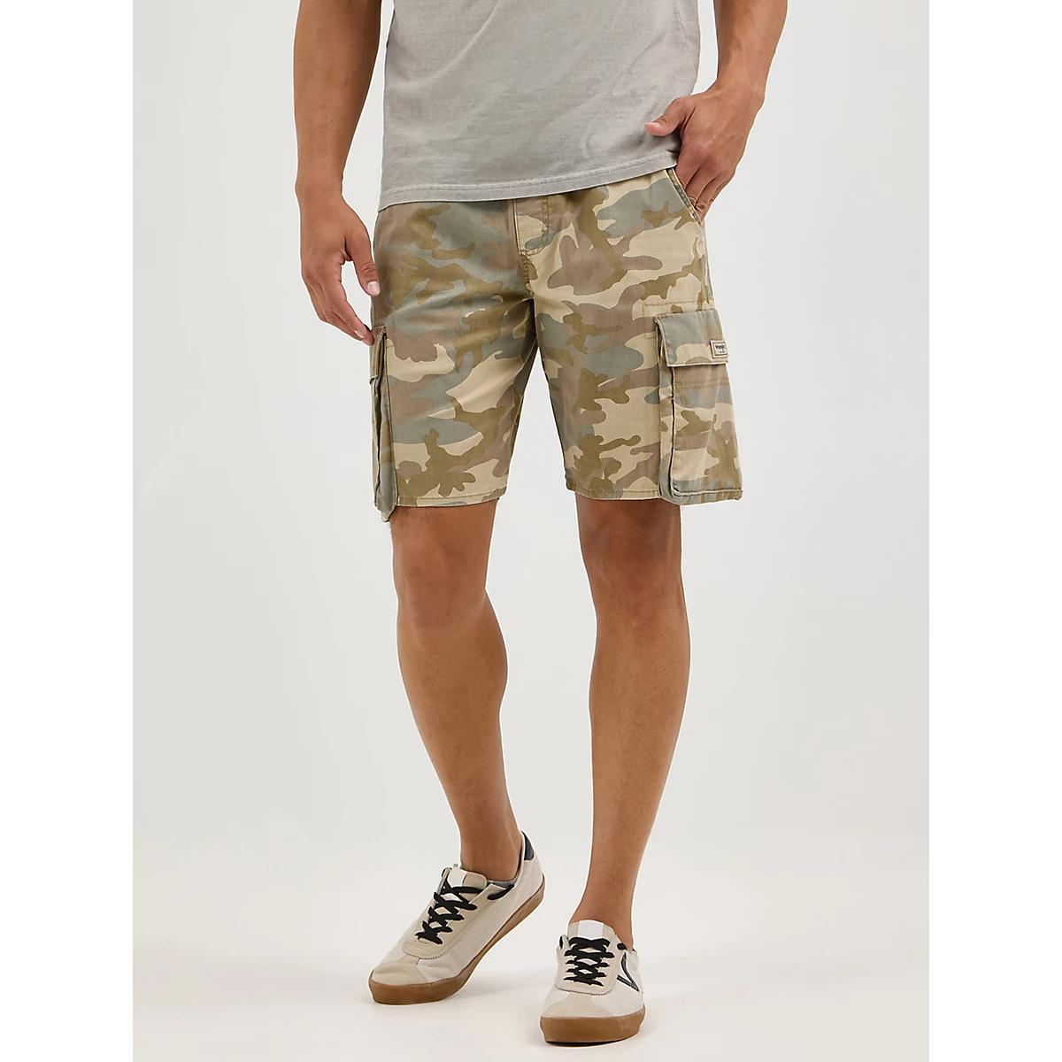 Men's Cargo Twill Short in Jungle Product Image
