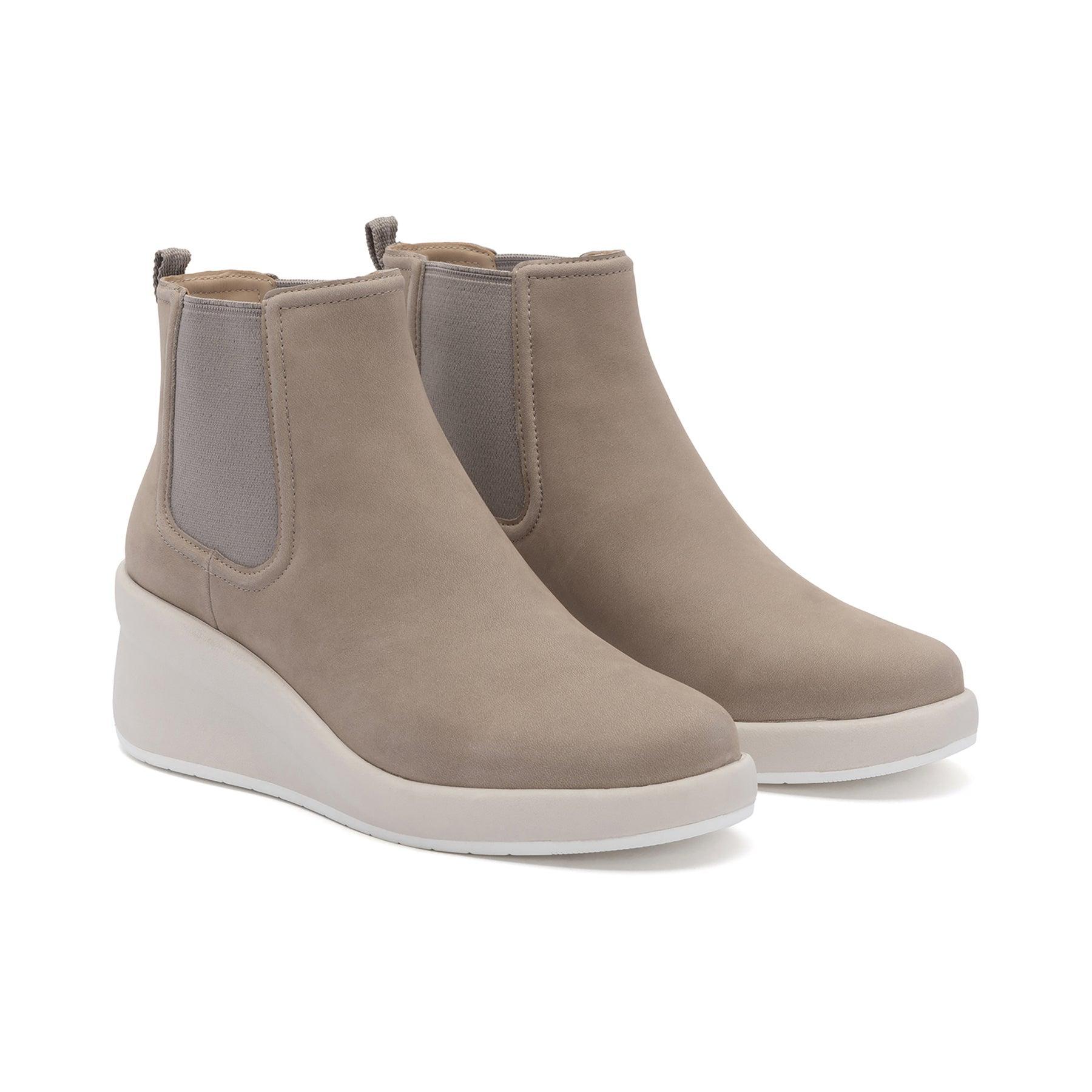 Passage Chelsea Metatarsal Female Product Image
