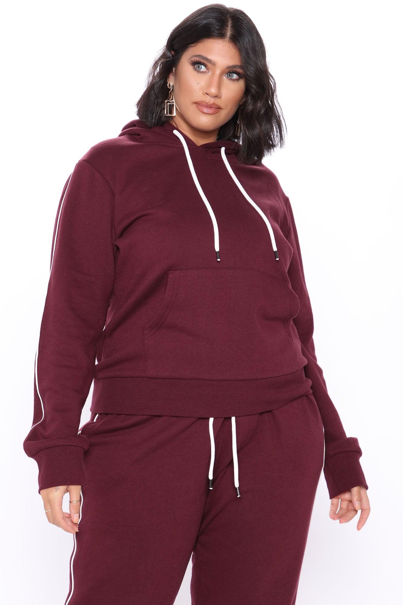 Tennis And Chill Fleece Pullover Hoodie - Burgundy Product Image