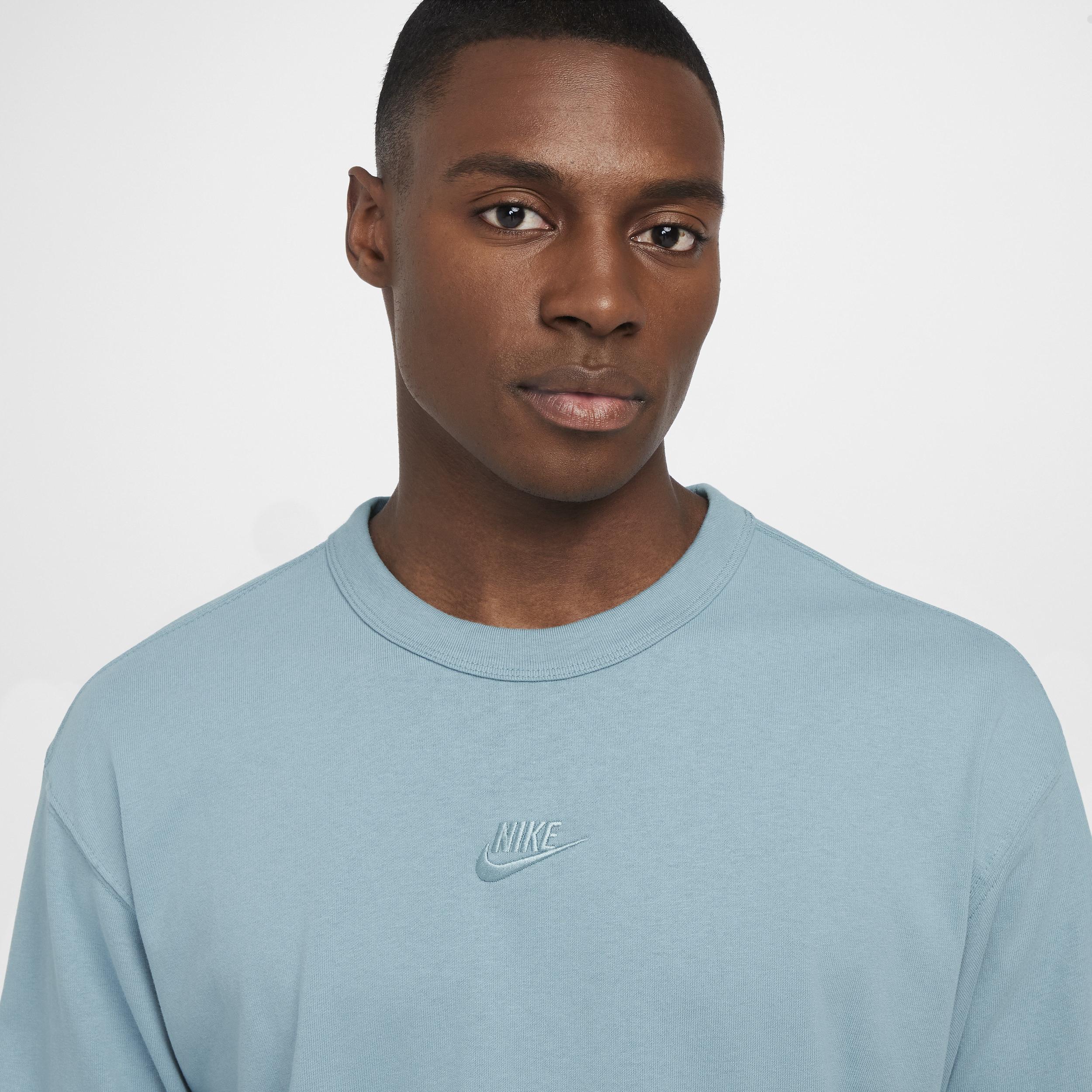 Nike Mens Sportswear Premium Essentials Long-Sleeve T-Shirt Product Image