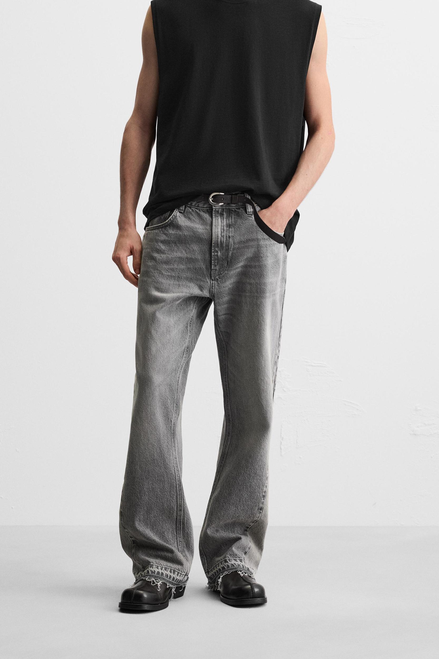 FLARE FIT JEANS Product Image