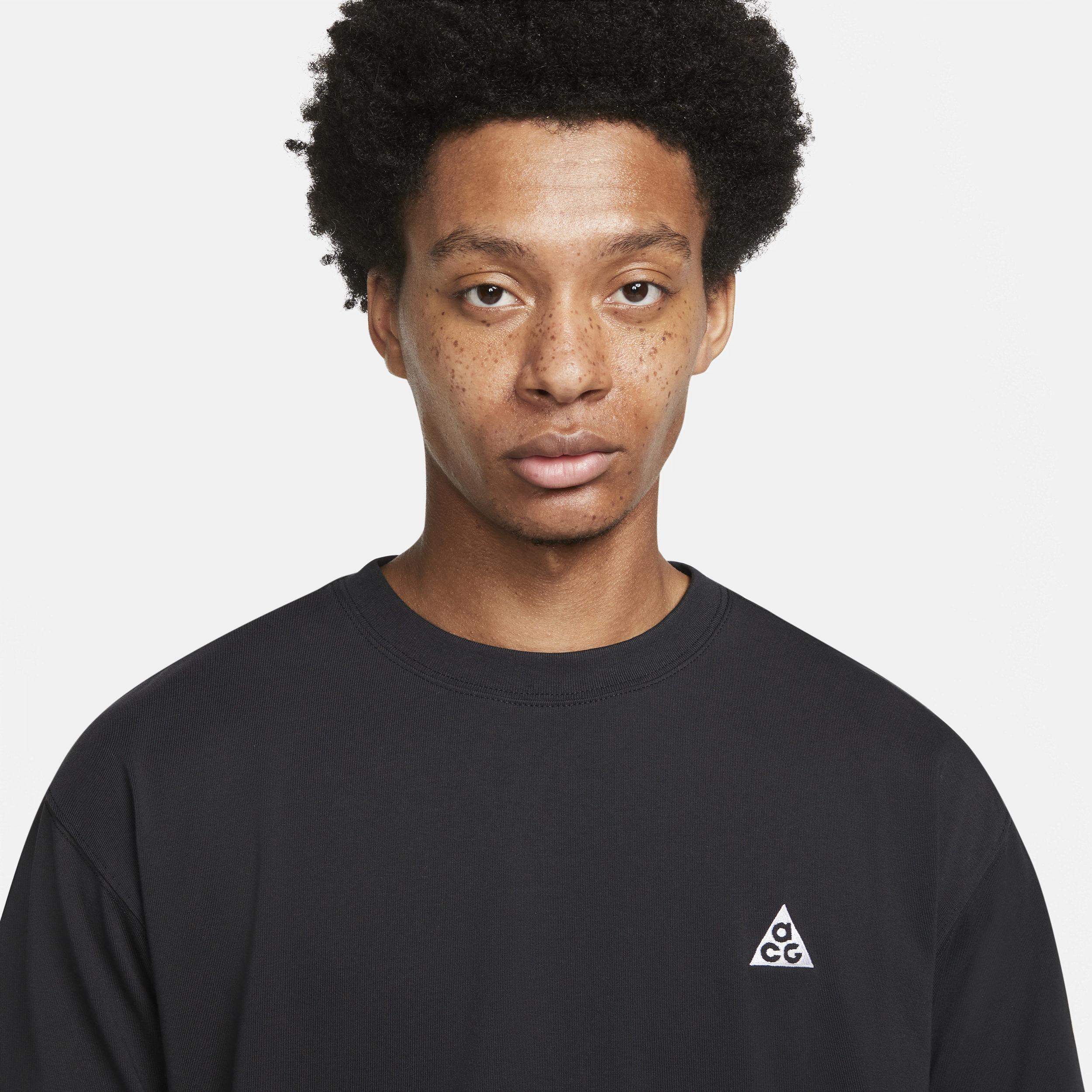 Men's Nike "Just Do It" Logo Tee, Size: Small, Black White Product Image