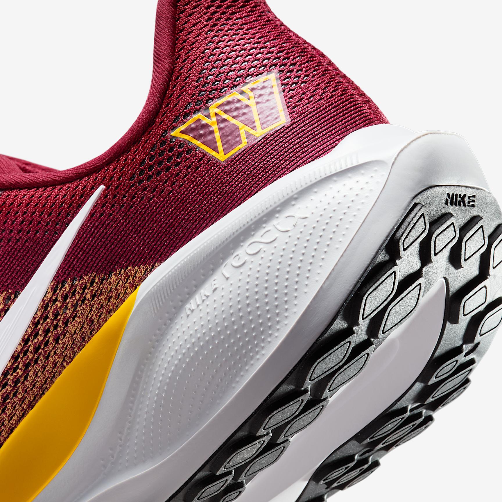 Washington Commanders Pegasus 41 Men's Nike NFL Road Running Shoes Product Image