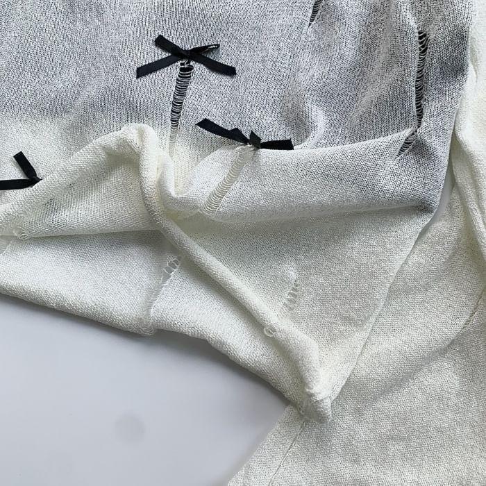 Long-Sleeve Scoop Neck Mock Two-Piece Two Tone Bow Accent Distressed Crop Top Product Image
