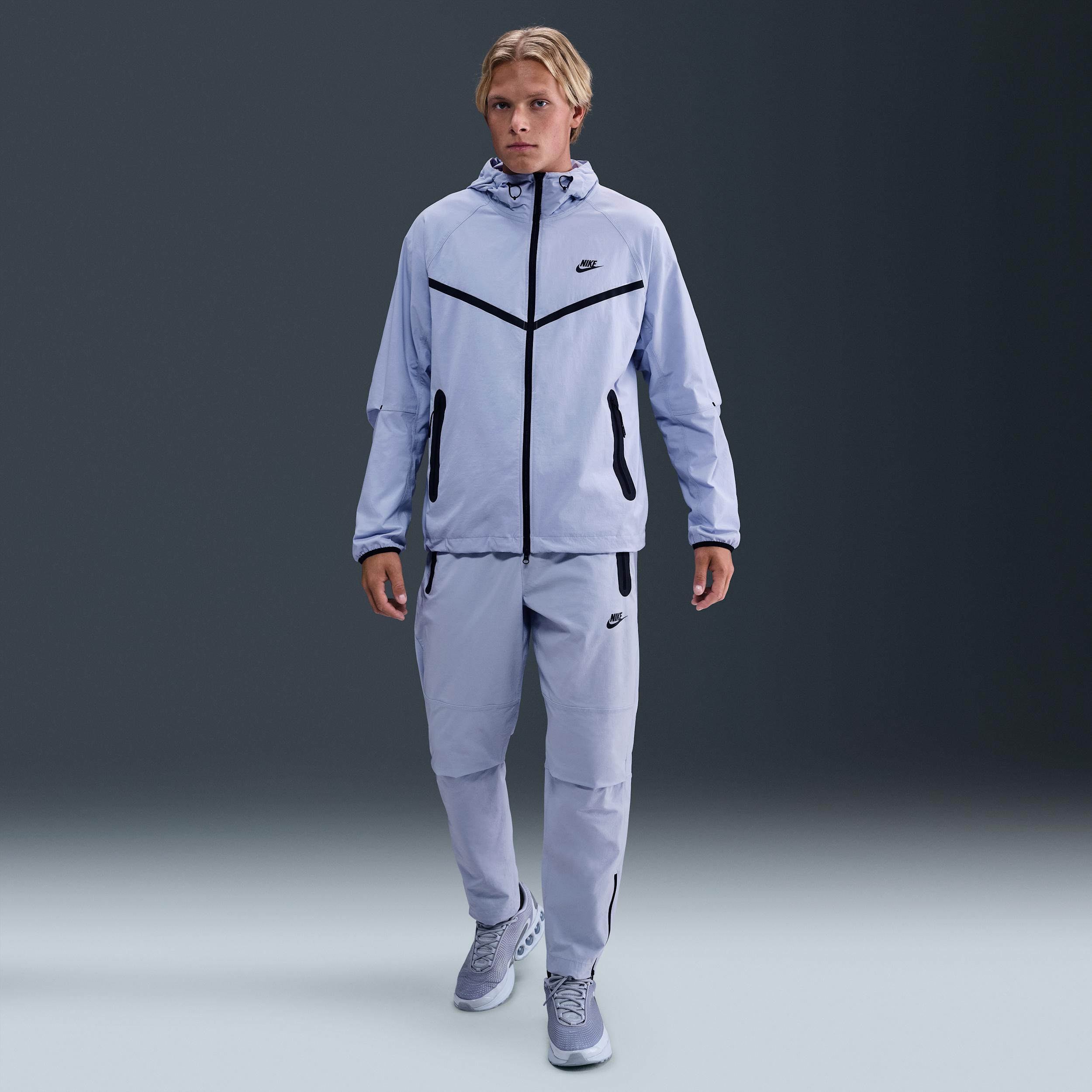 Nike Men's Tech Woven Pants Product Image