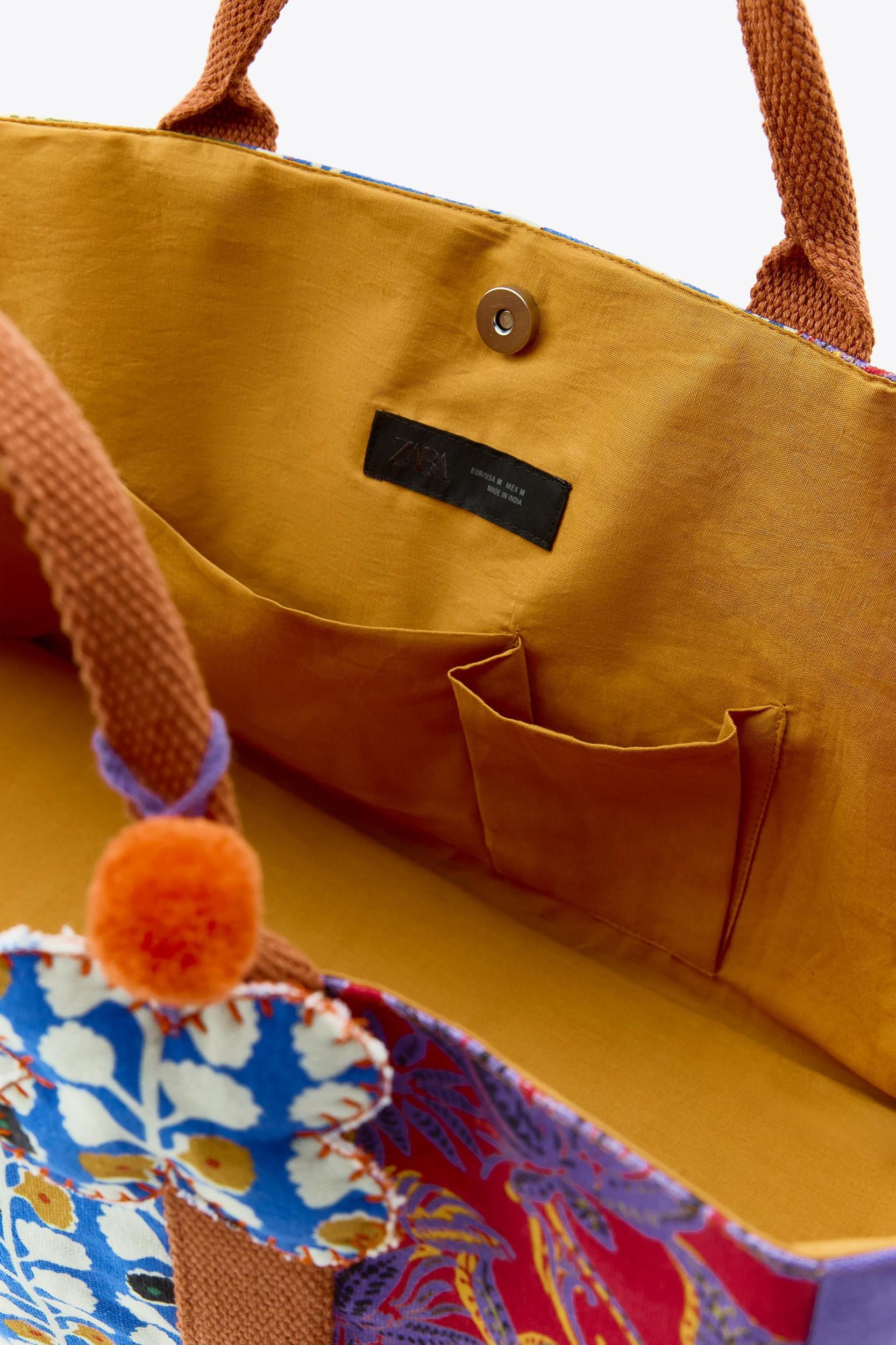 CHARM PRINTED BAG Product Image