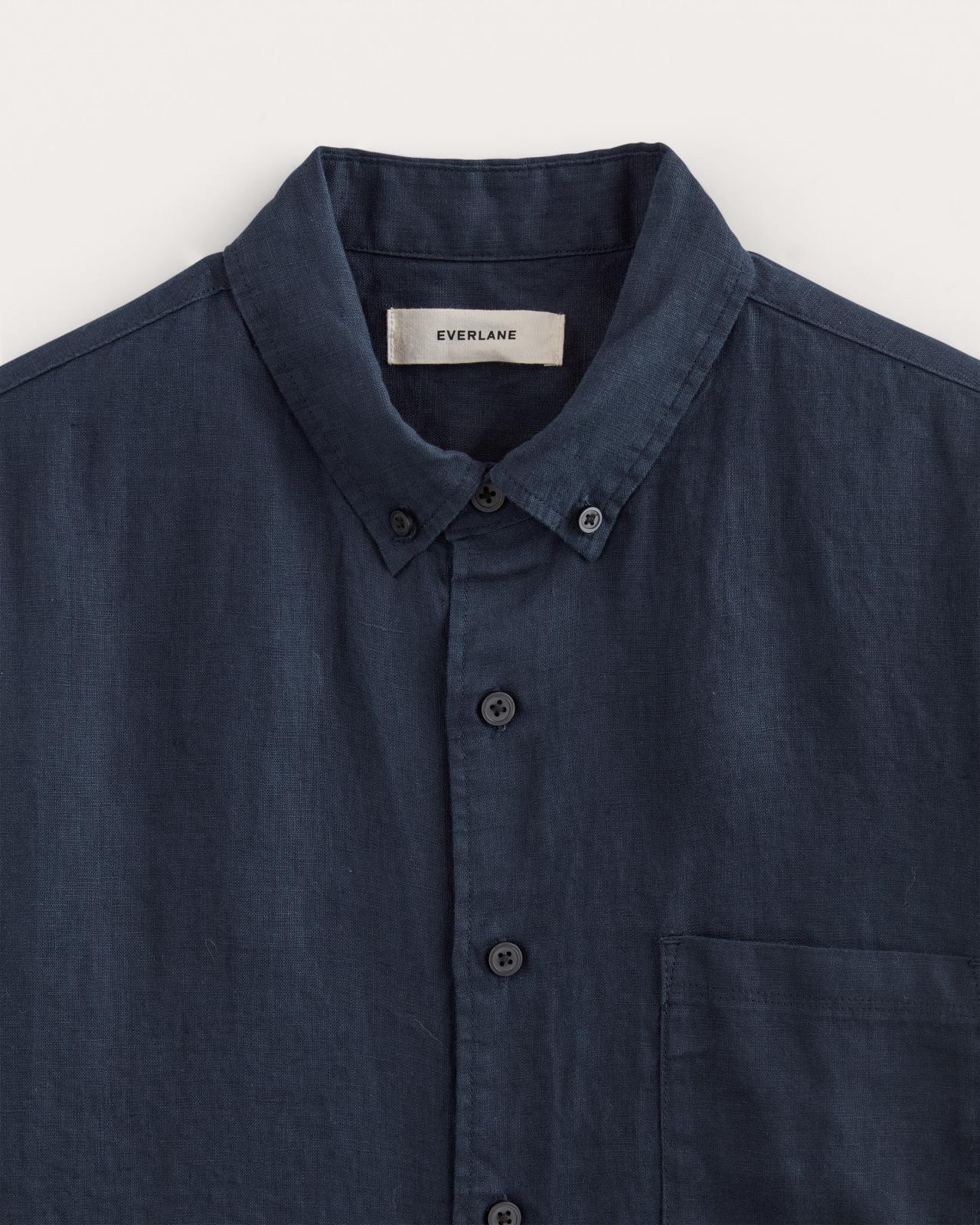 The Classic Short-Sleeve Shirt in Linen Product Image