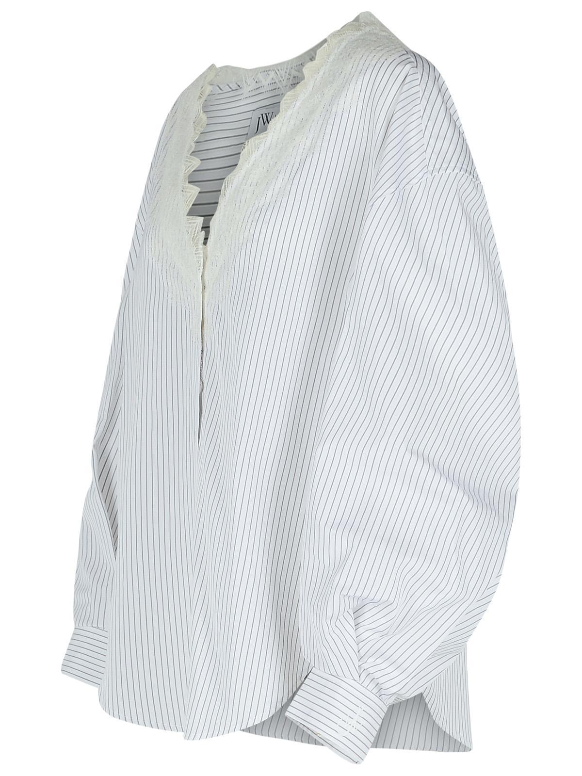 JW ANDERSON V In Grey Product Image