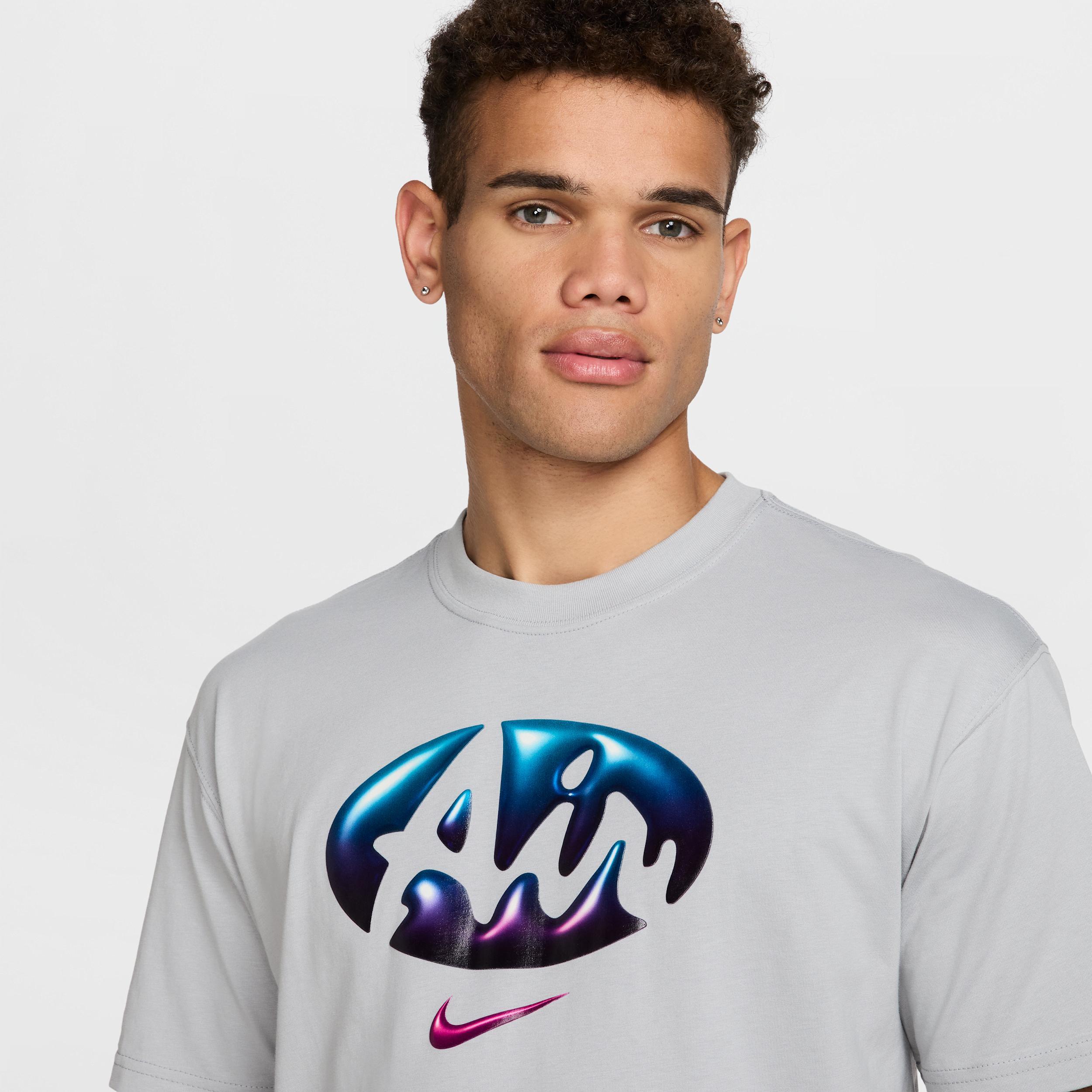 Nike Sportswear Men's Max90 T-Shirt Product Image