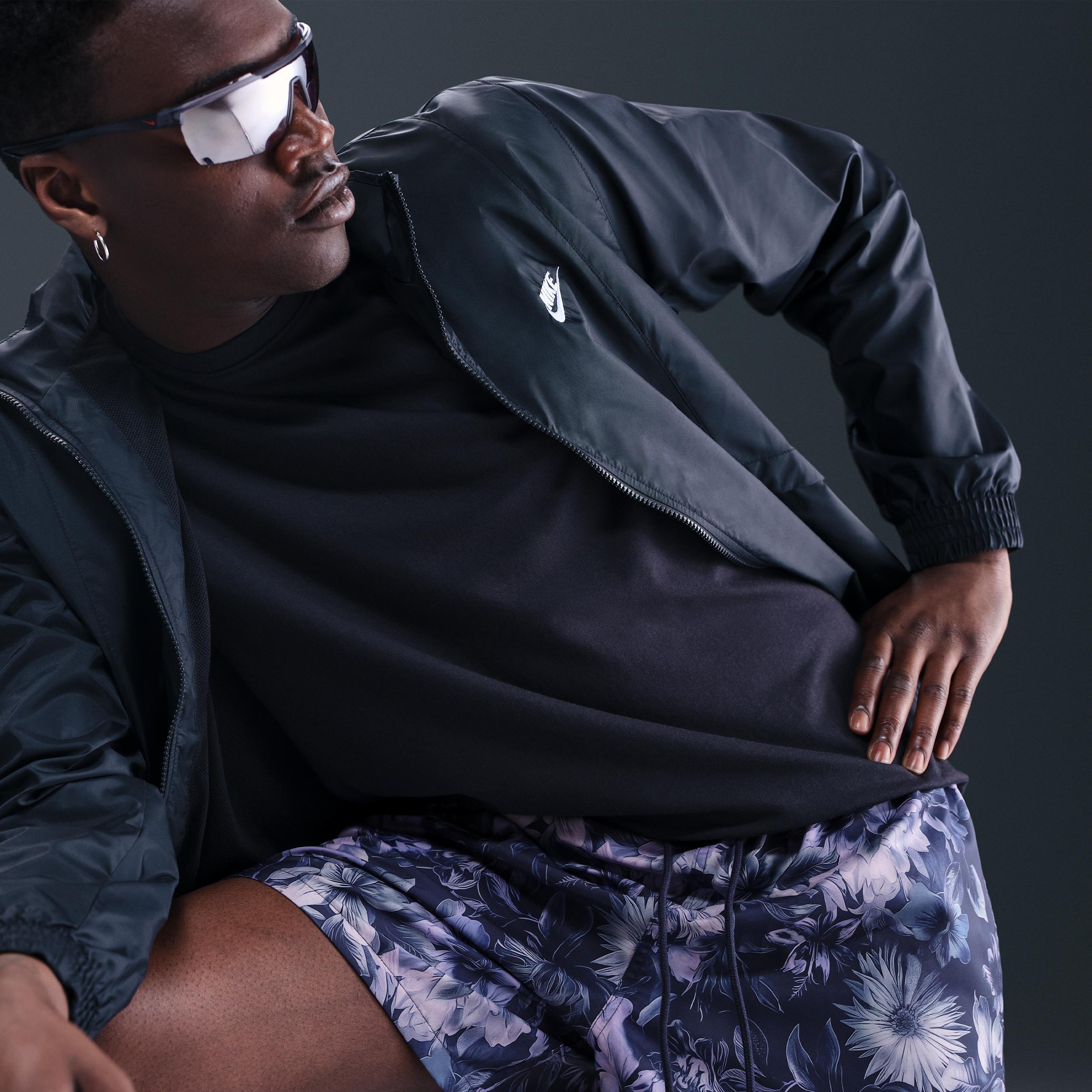 Nike Men's Club Flow Shorts Product Image