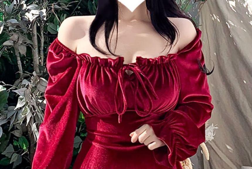 Two-Way Long-Sleeve Velvet Slim-Fit Halter Mini Dress Product Image