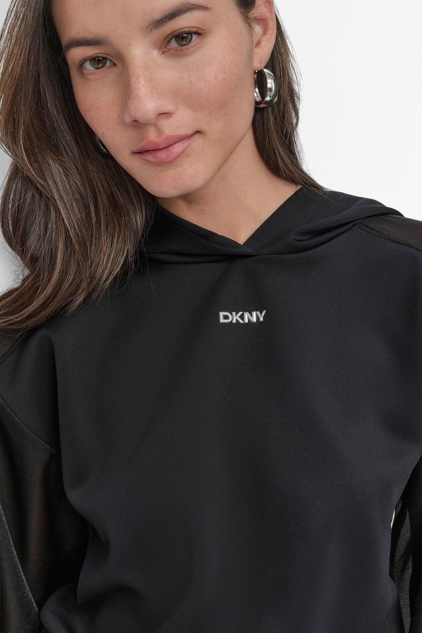 CROP LOGO HOODIE Product Image